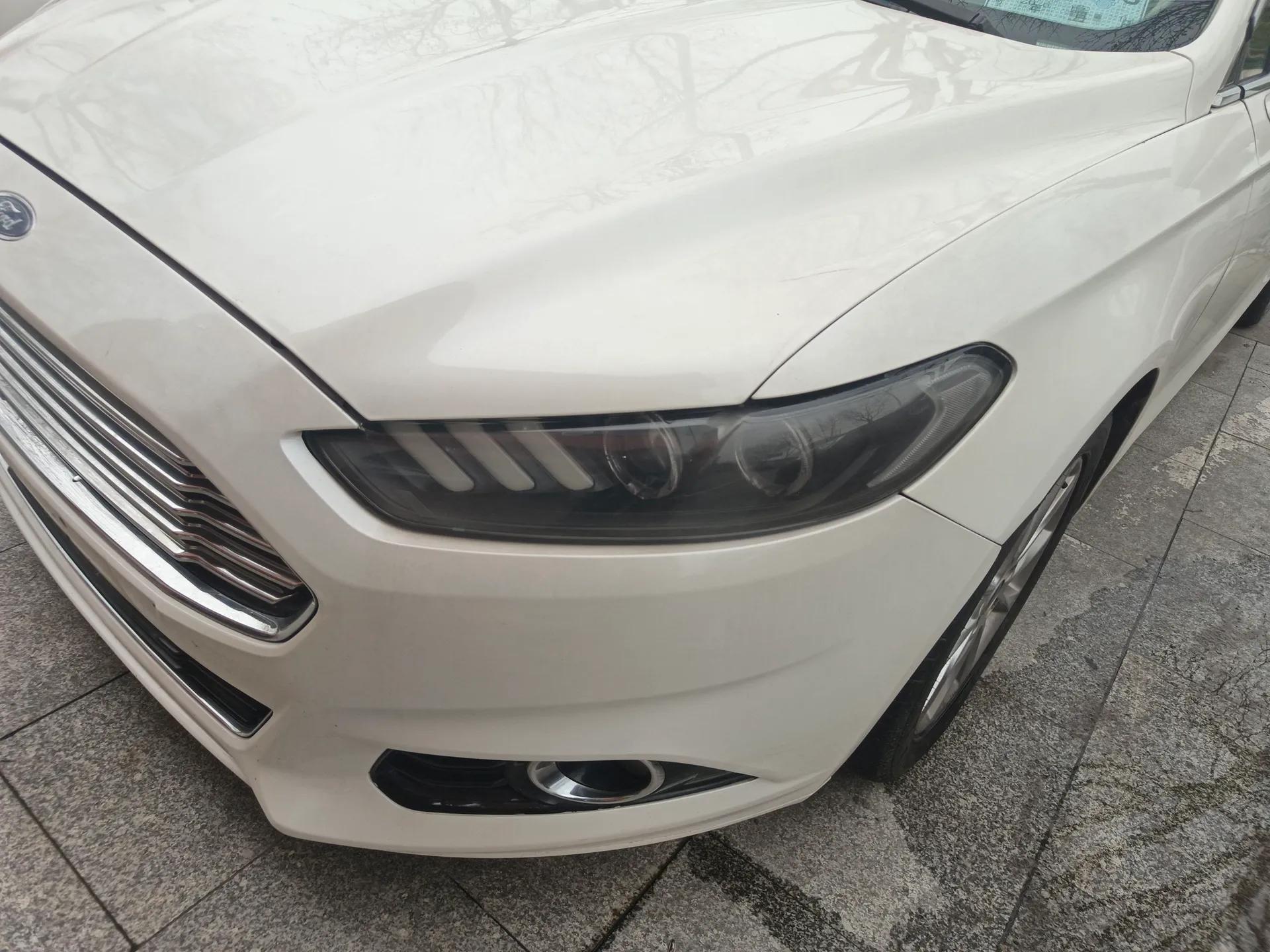 Ford Mondeo 2013 2.0L GTDi 200 Fashion Edition — миниатюра 2