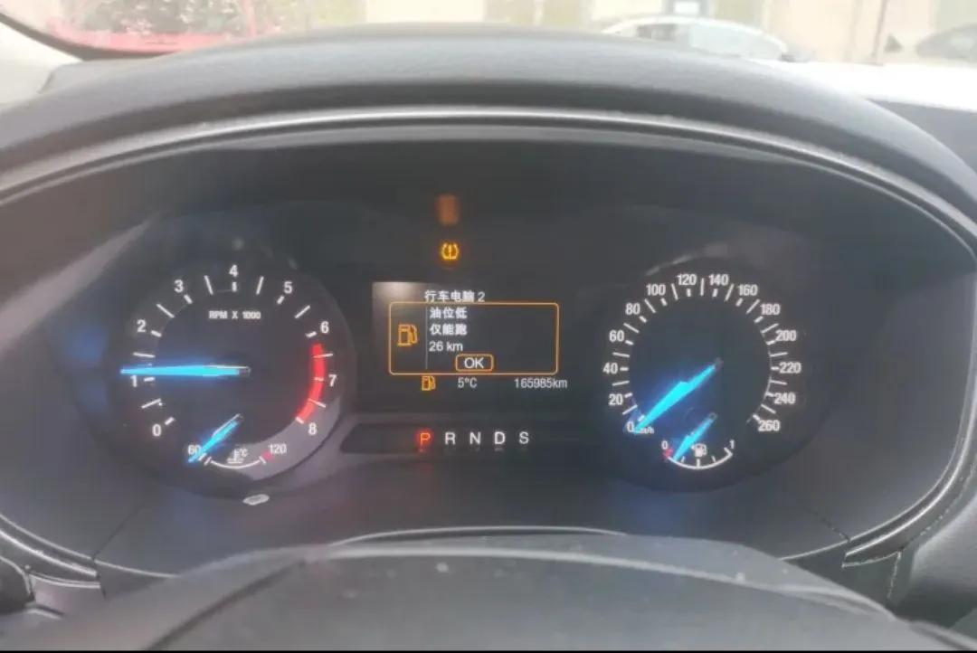 Ford Mondeo 2013 2.0L GTDi 200 Fashion Edition — миниатюра 14