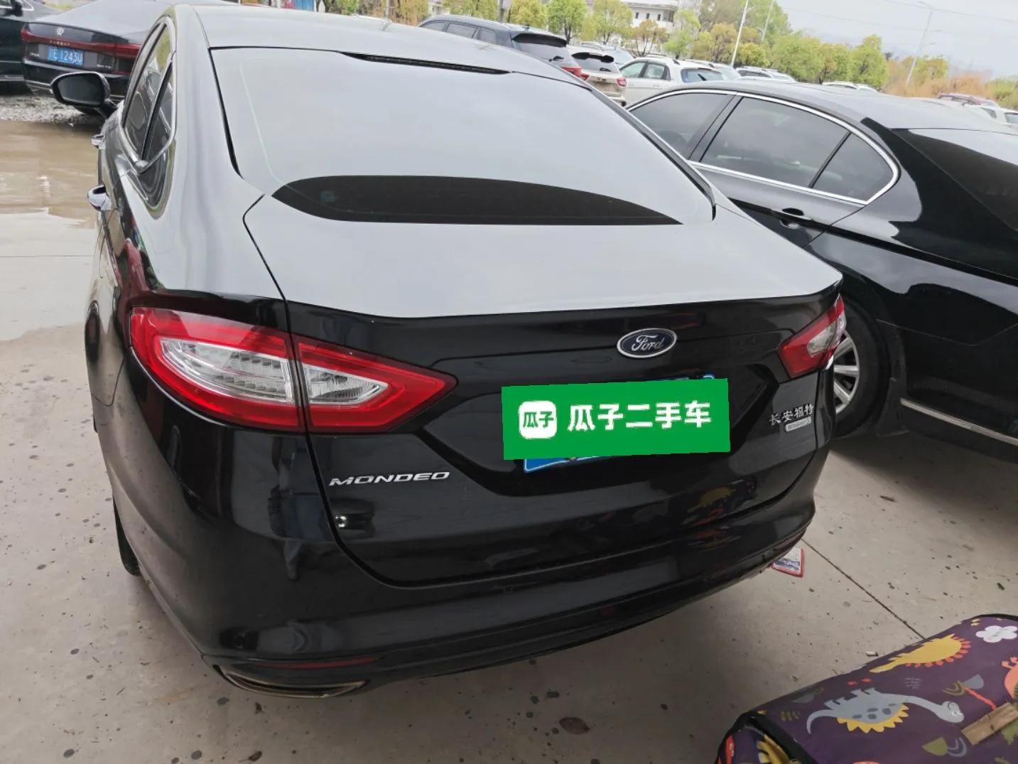 Ford Mondeo 2013 2.0L GTDi 200 Fashion Edition — миниатюра 5