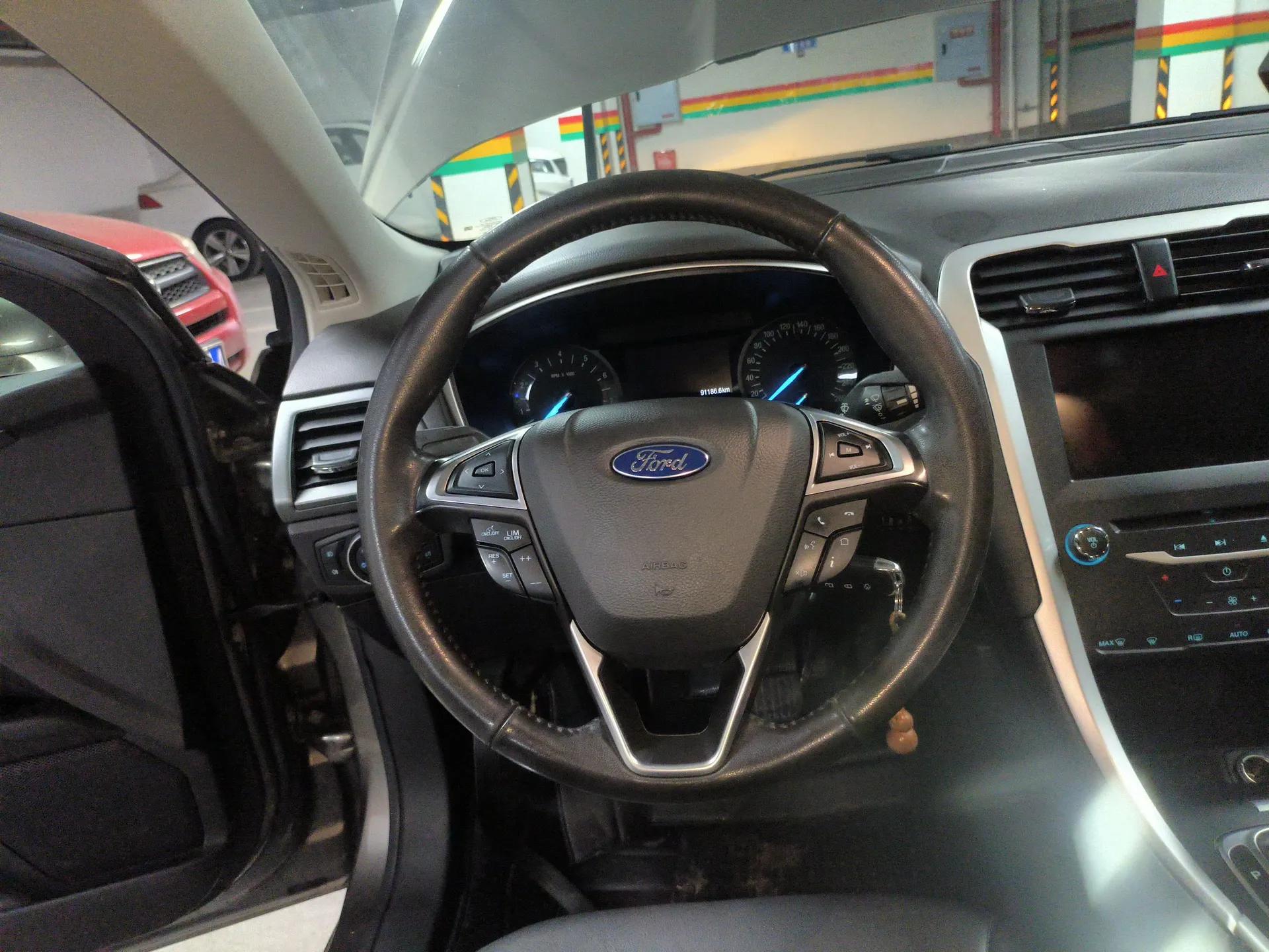 Ford Mondeo 2013 1.5L GTDi180 Fashion Edition — миниатюра 14