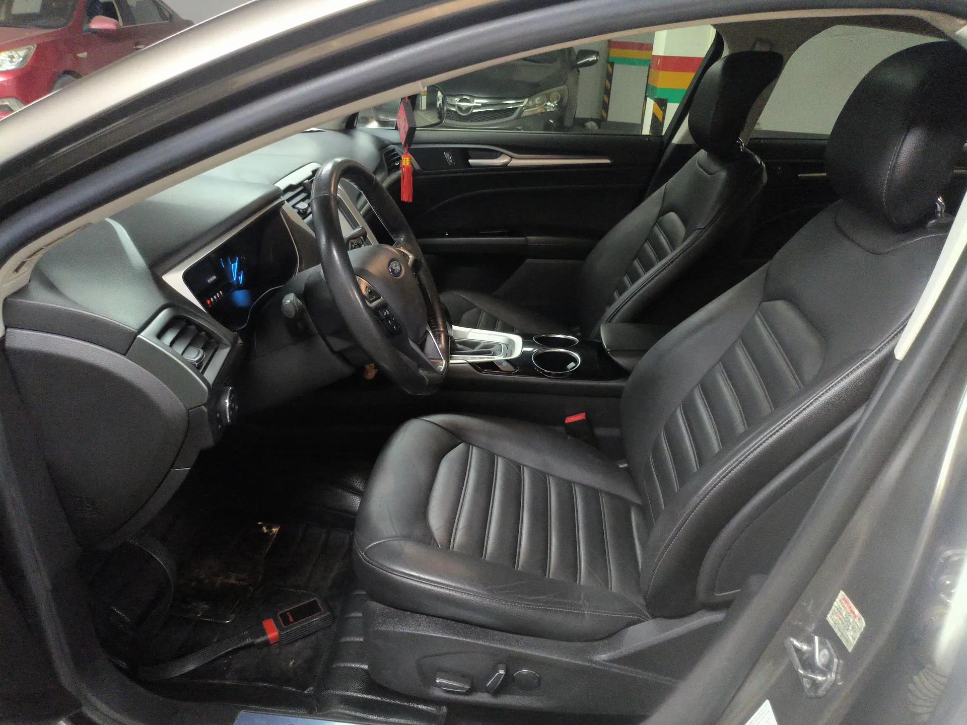 Ford Mondeo 2013 1.5L GTDi180 Fashion Edition — миниатюра 18