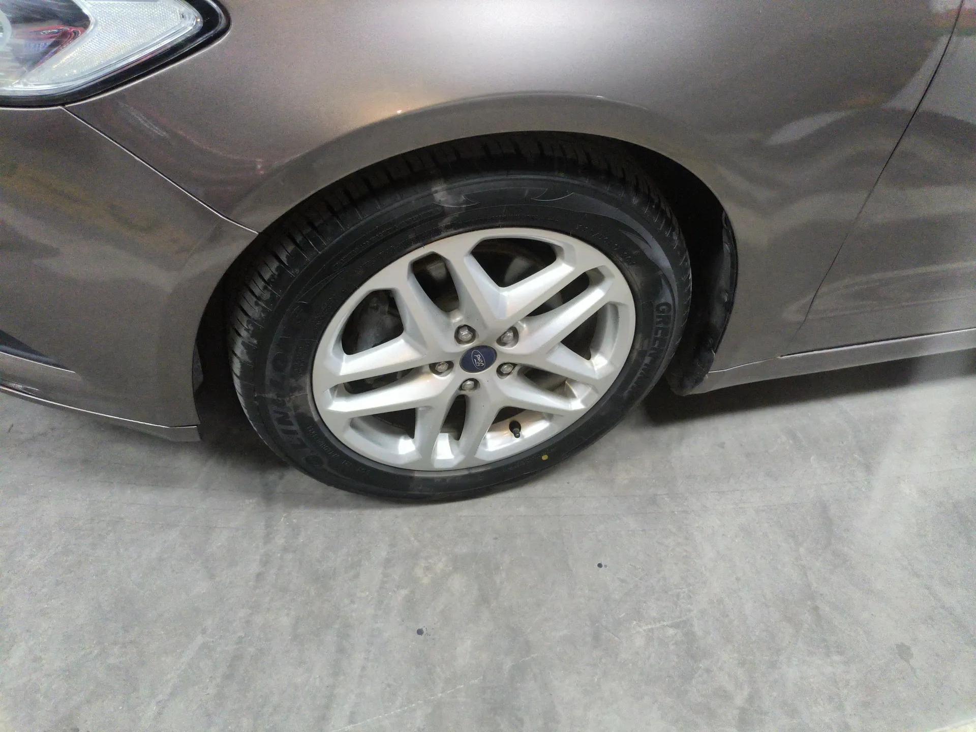 Ford Mondeo 2013 1.5L GTDi180 Fashion Edition — миниатюра 8