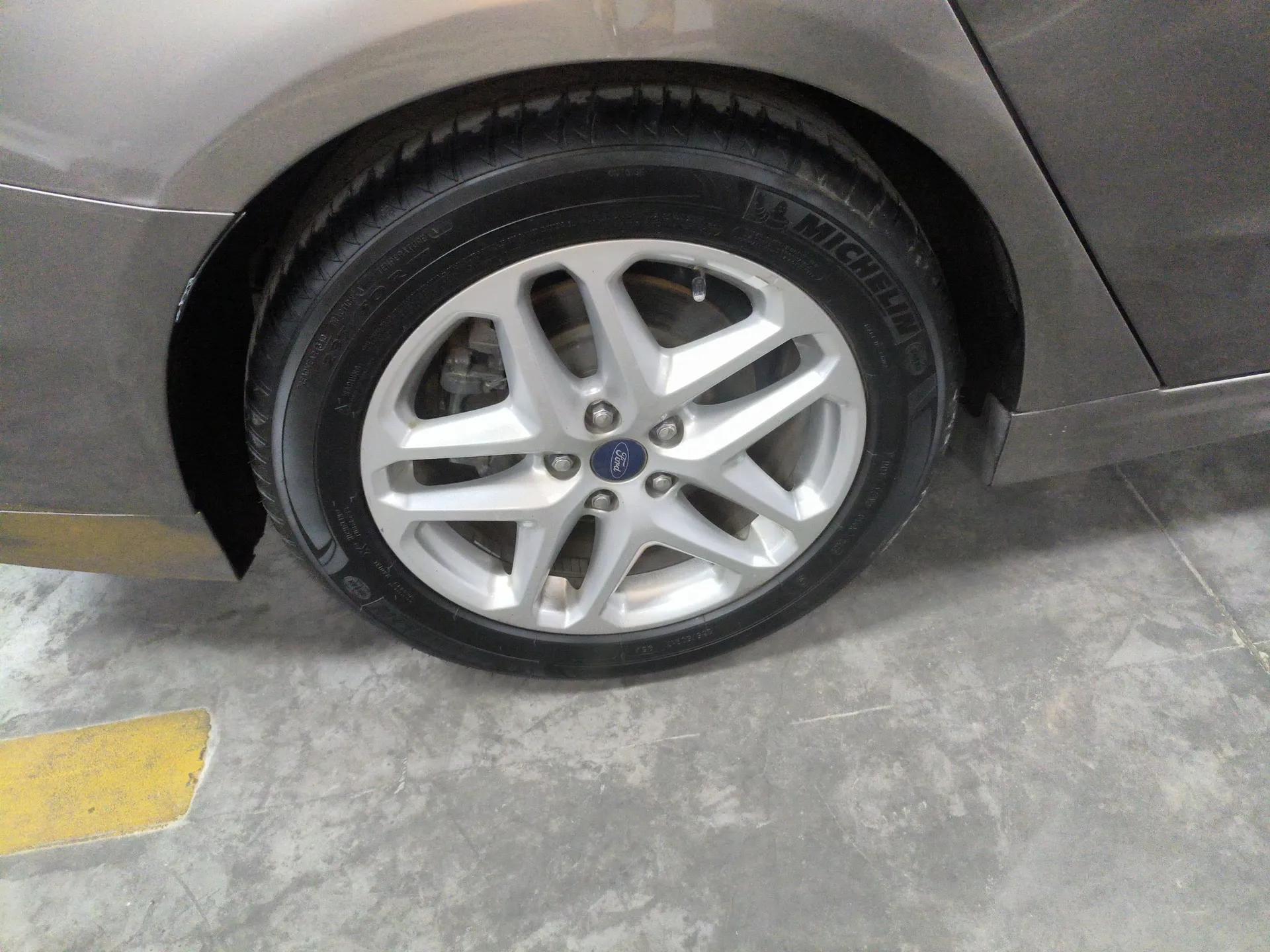 Ford Mondeo 2013 1.5L GTDi180 Fashion Edition — миниатюра 10