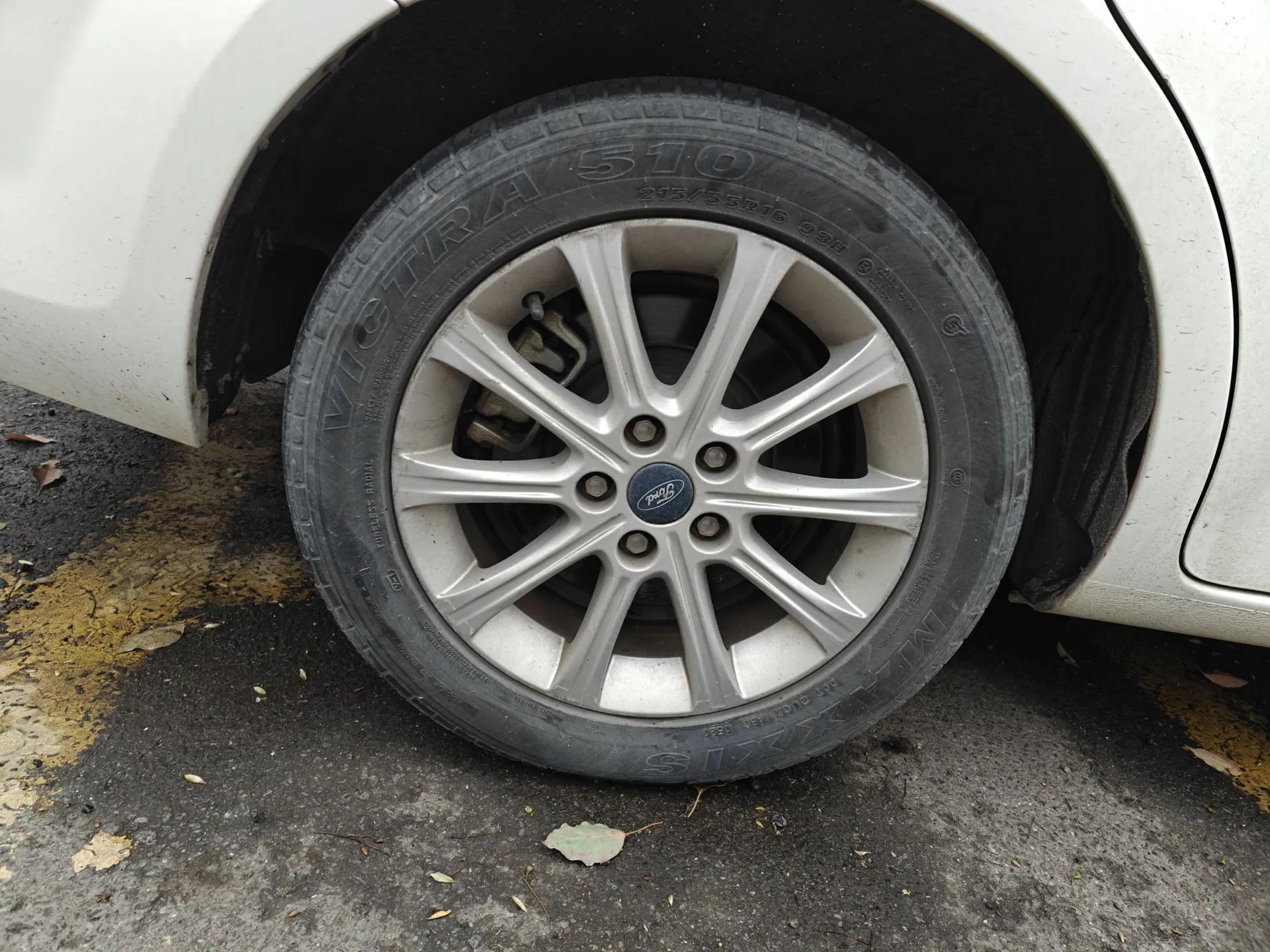 Ford Mondeo 2013 2.3L Fashion Edition — миниатюра 10