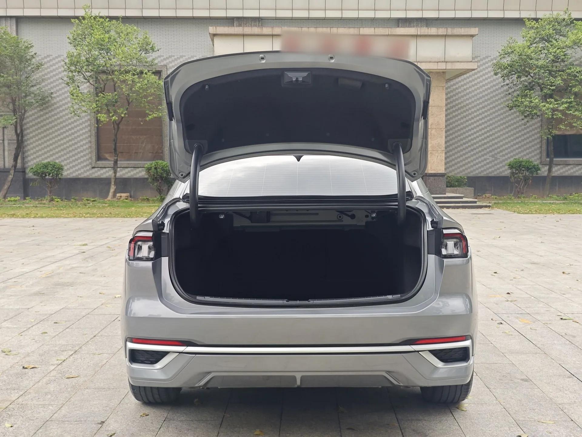 Ford Mondeo 2023 EcoBoost 180 Comfort Model — миниатюра 18