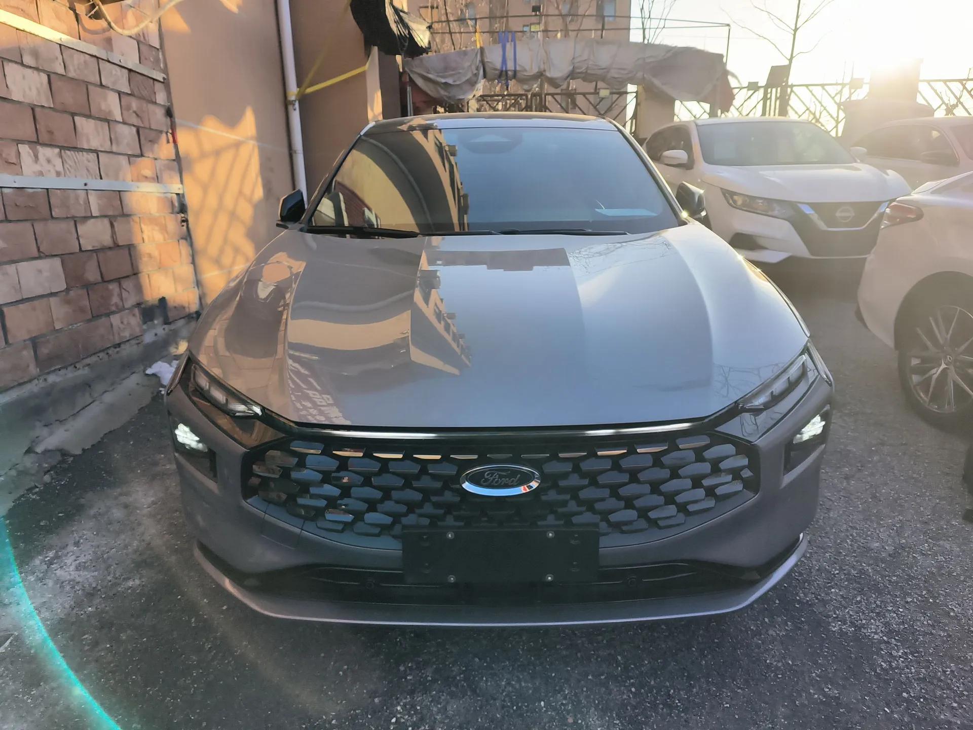 Ford Mondeo 2022 EcoBoost 245 Ultimate Model — миниатюра 3