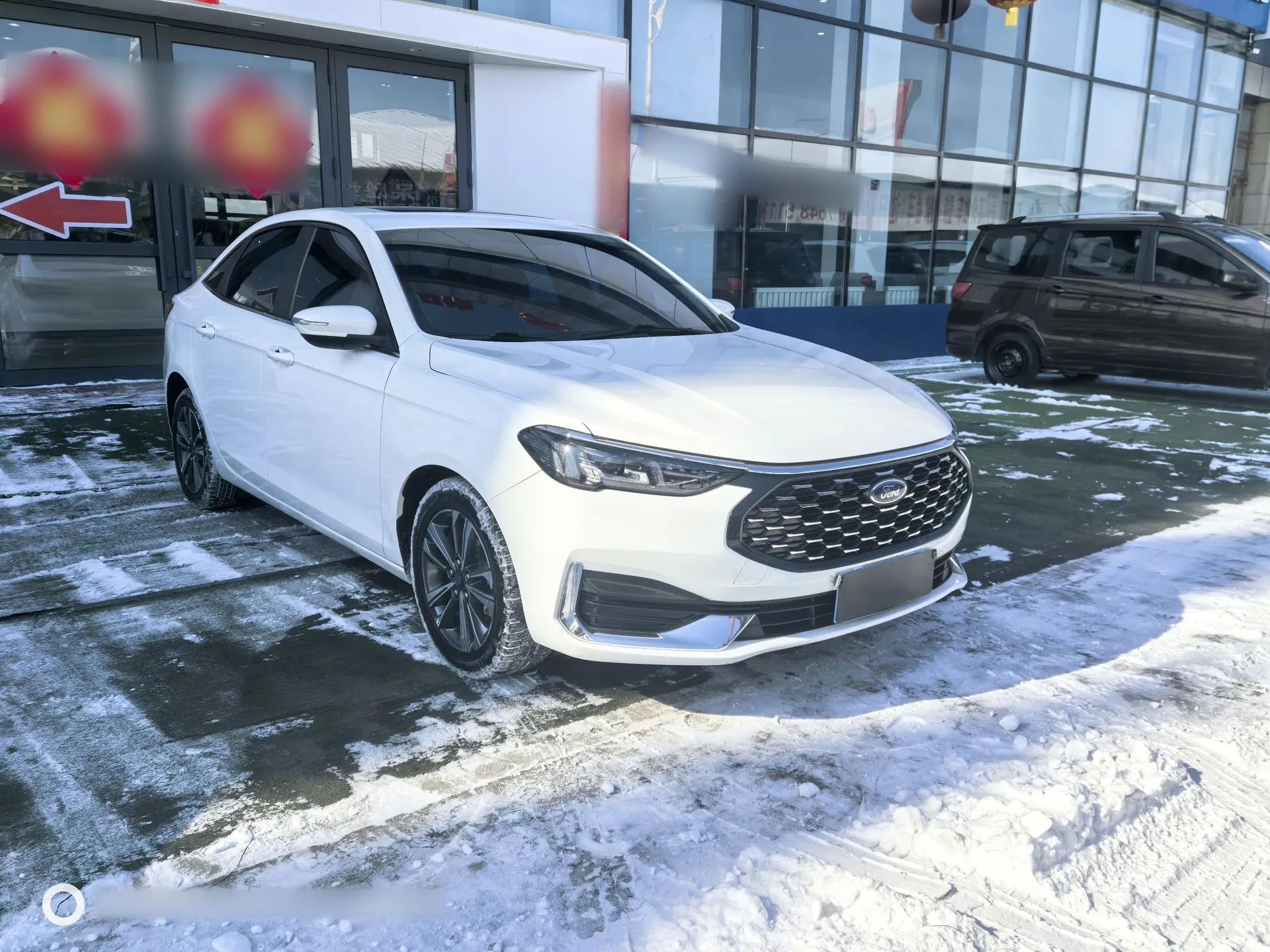 Ford Escort 2021 1.5L Automatic Diamond Edition — миниатюра 3