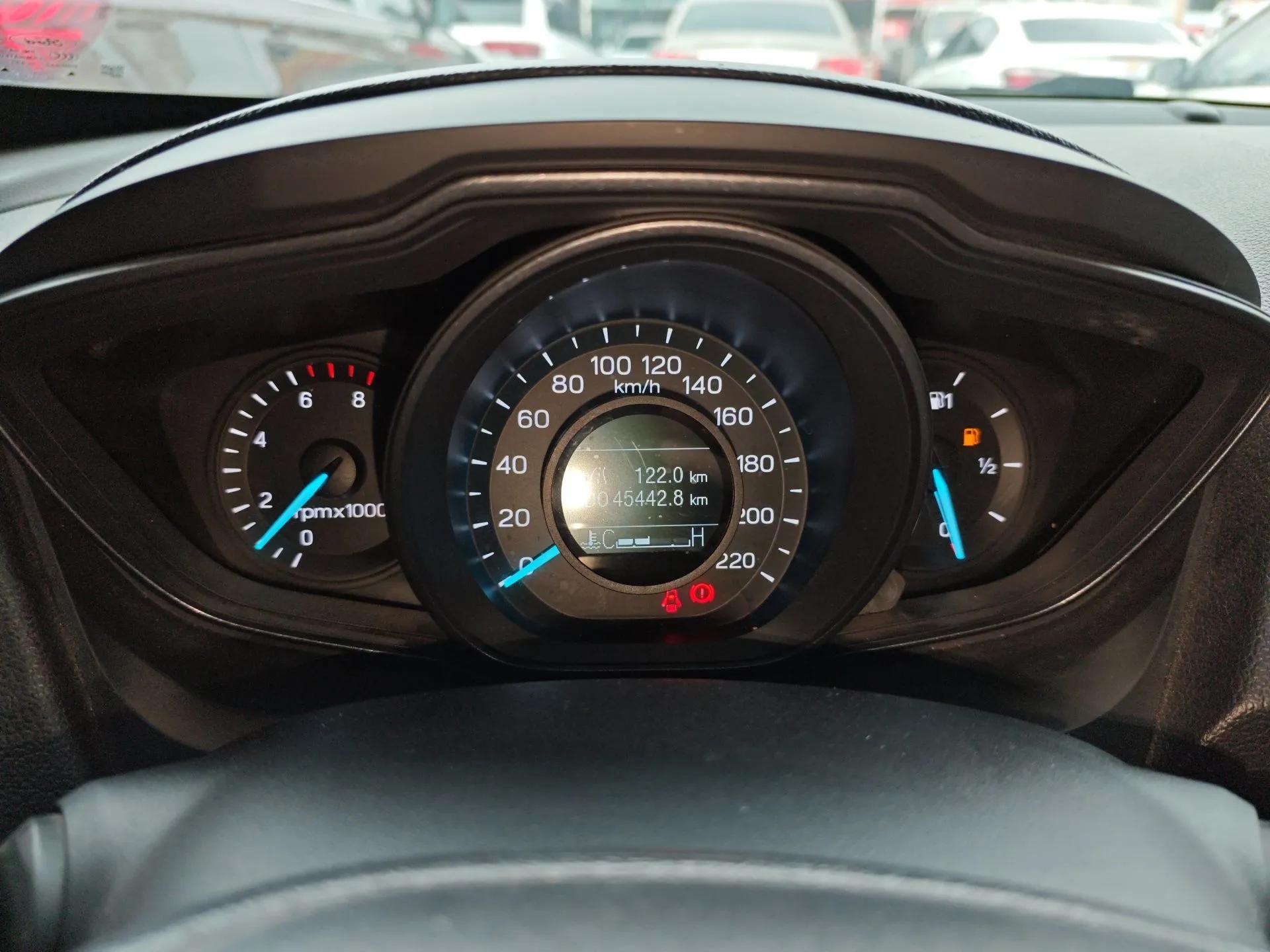 Ford Escort 2019 Revised Version 1.5L Manual "Quality Enjoyment" Trim (Tire Pressure Monitoring) China VI Standard — миниатюра 15