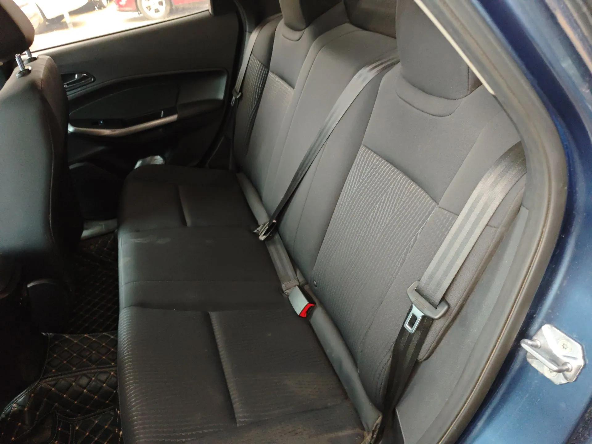 Ford Escort 2019 Revised Version 1.5L Manual "Quality Enjoyment" Trim (Tire Pressure Monitoring) China VI Standard — миниатюра 20