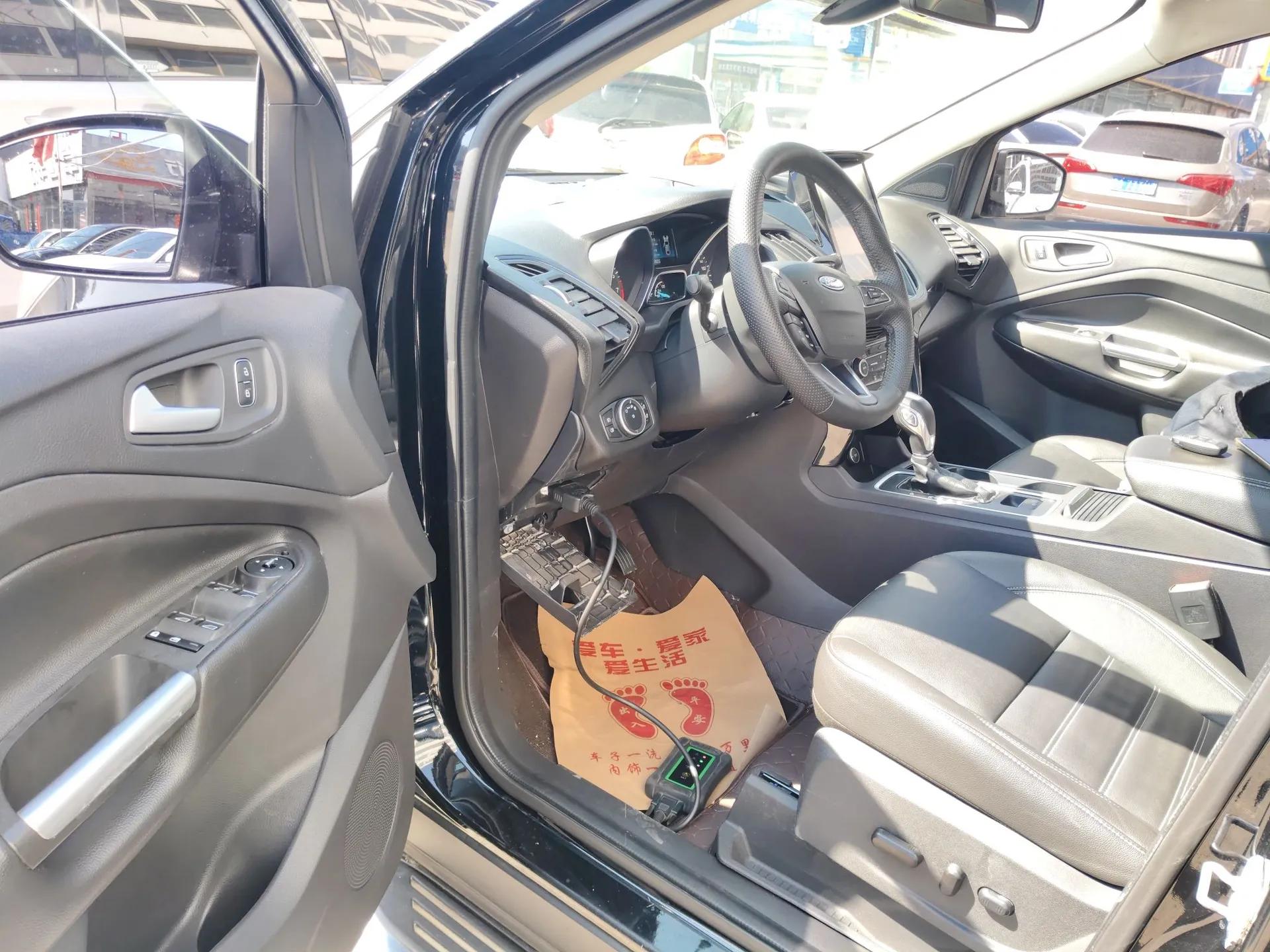 Ford Kuga 2019 EcoBoost 180 Two-Wheel-Drive Titanium Plus Model China V Standard — миниатюра 18