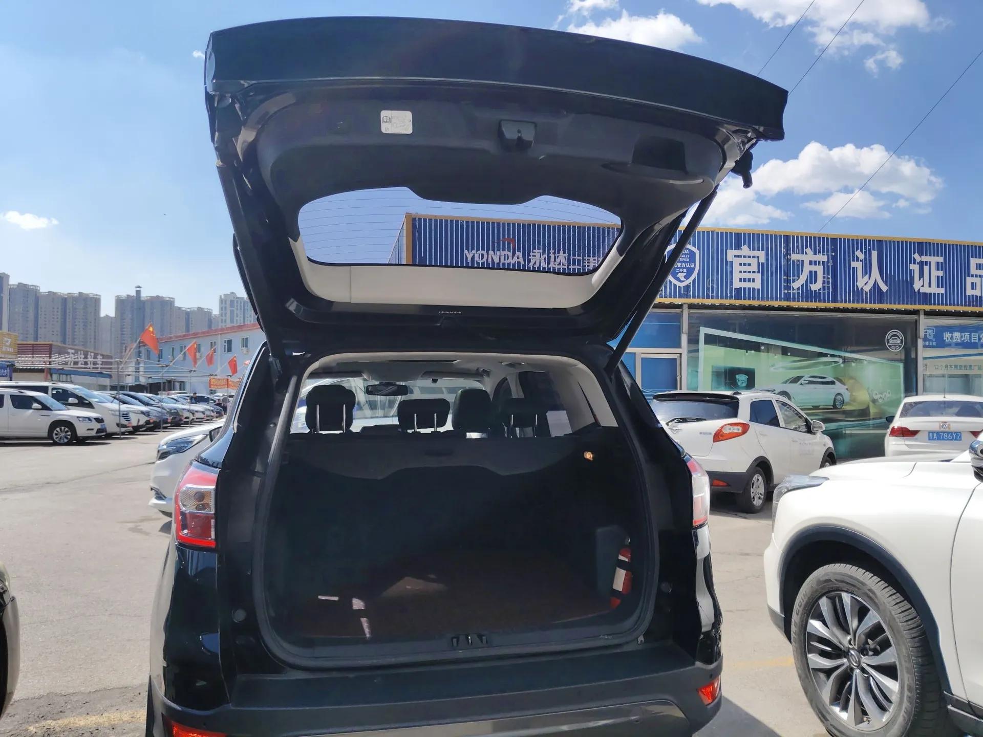 Ford Kuga 2019 EcoBoost 180 Two-Wheel-Drive Titanium Plus Model China V Standard — миниатюра 21
