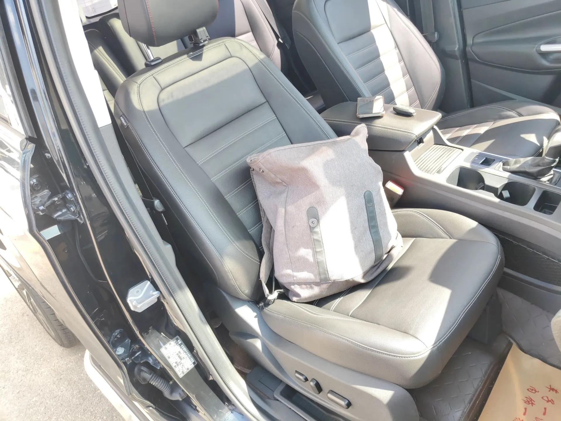 Ford Kuga 2019 EcoBoost 180 Two-Wheel-Drive Titanium Plus Model China V Standard — миниатюра 23