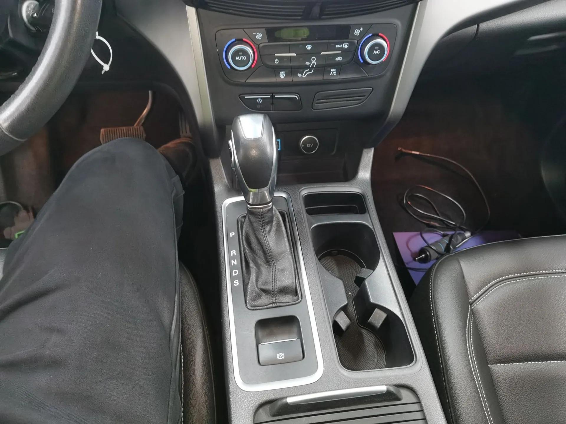 Ford Kuga 2019 EcoBoost 180 Two-Wheel-Drive Platinum Edition China VI Standard — миниатюра 16