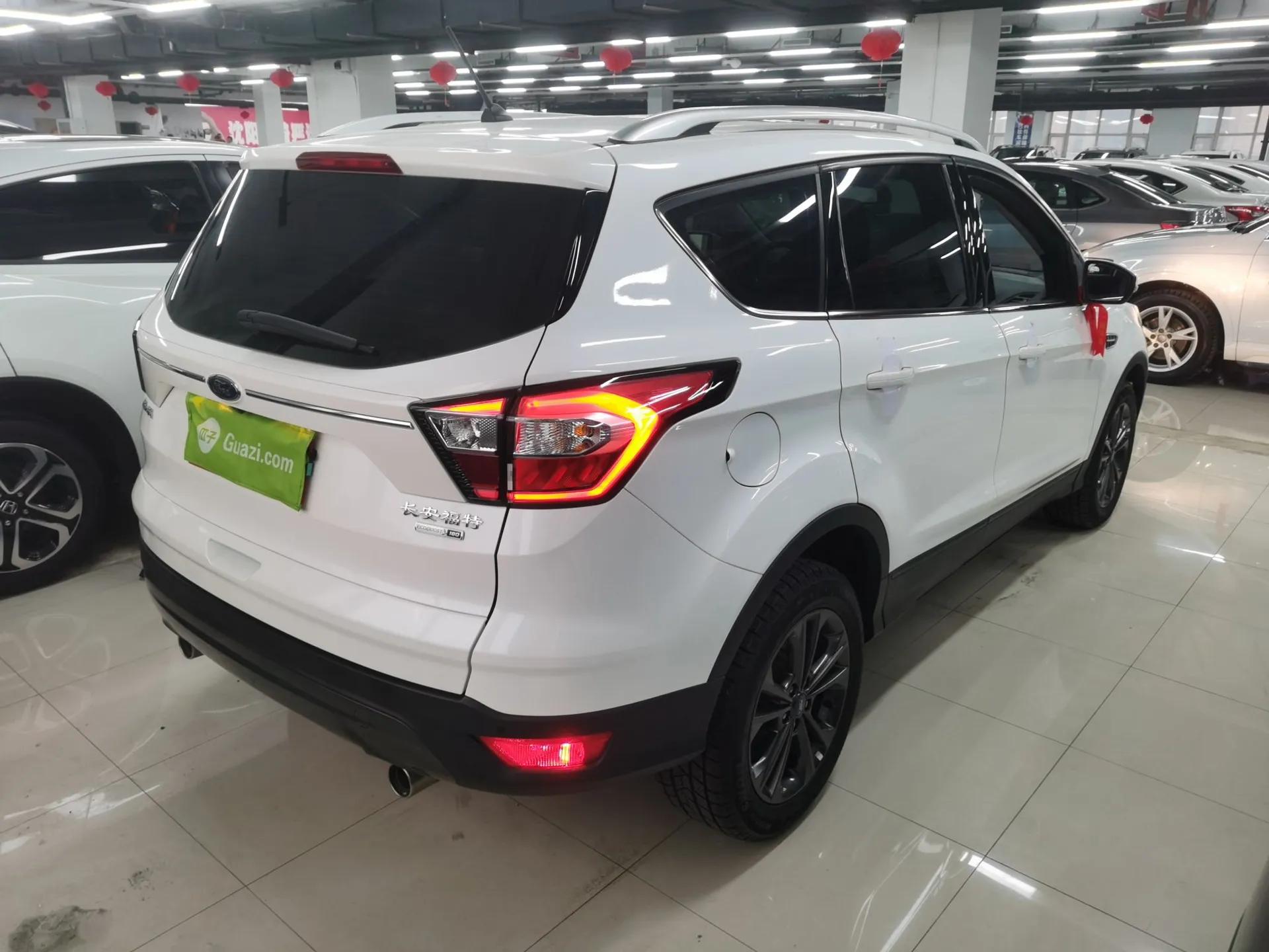 Ford Kuga 2019 EcoBoost 180 Two-Wheel-Drive Platinum Edition China VI Standard — миниатюра 4