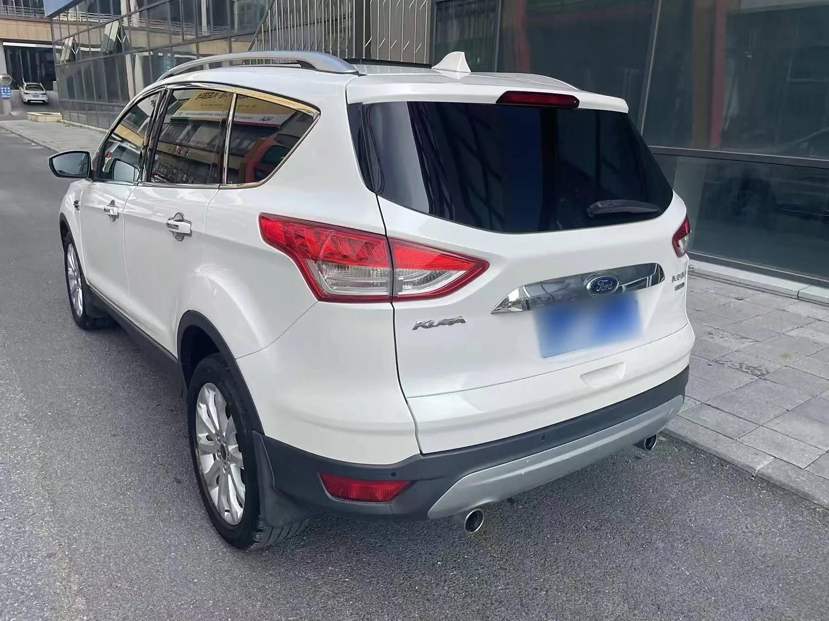 Ford Kuga 2013 1.6L GTDi 4x4 Elite Model — миниатюра 4