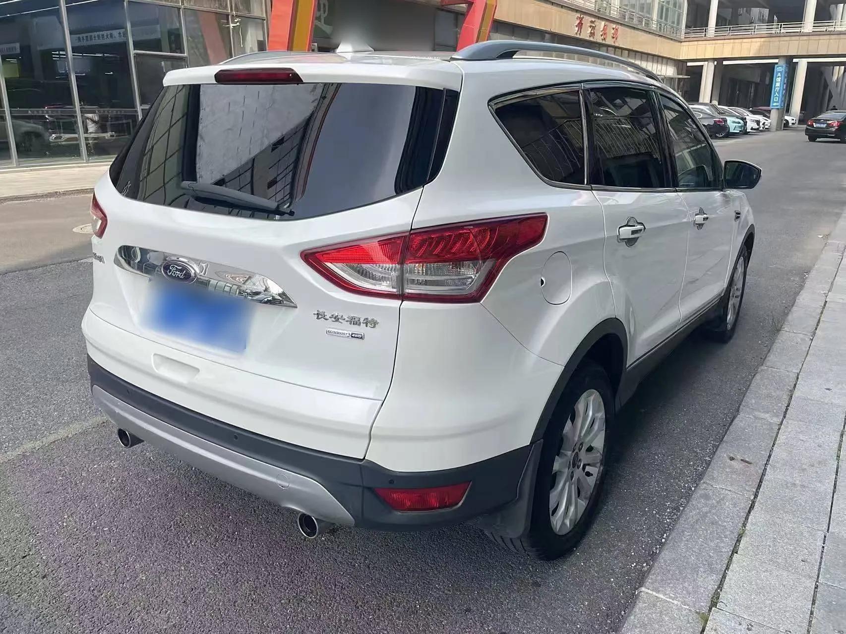 Ford Kuga 2013 1.6L GTDi 4x4 Elite Model — миниатюра 6