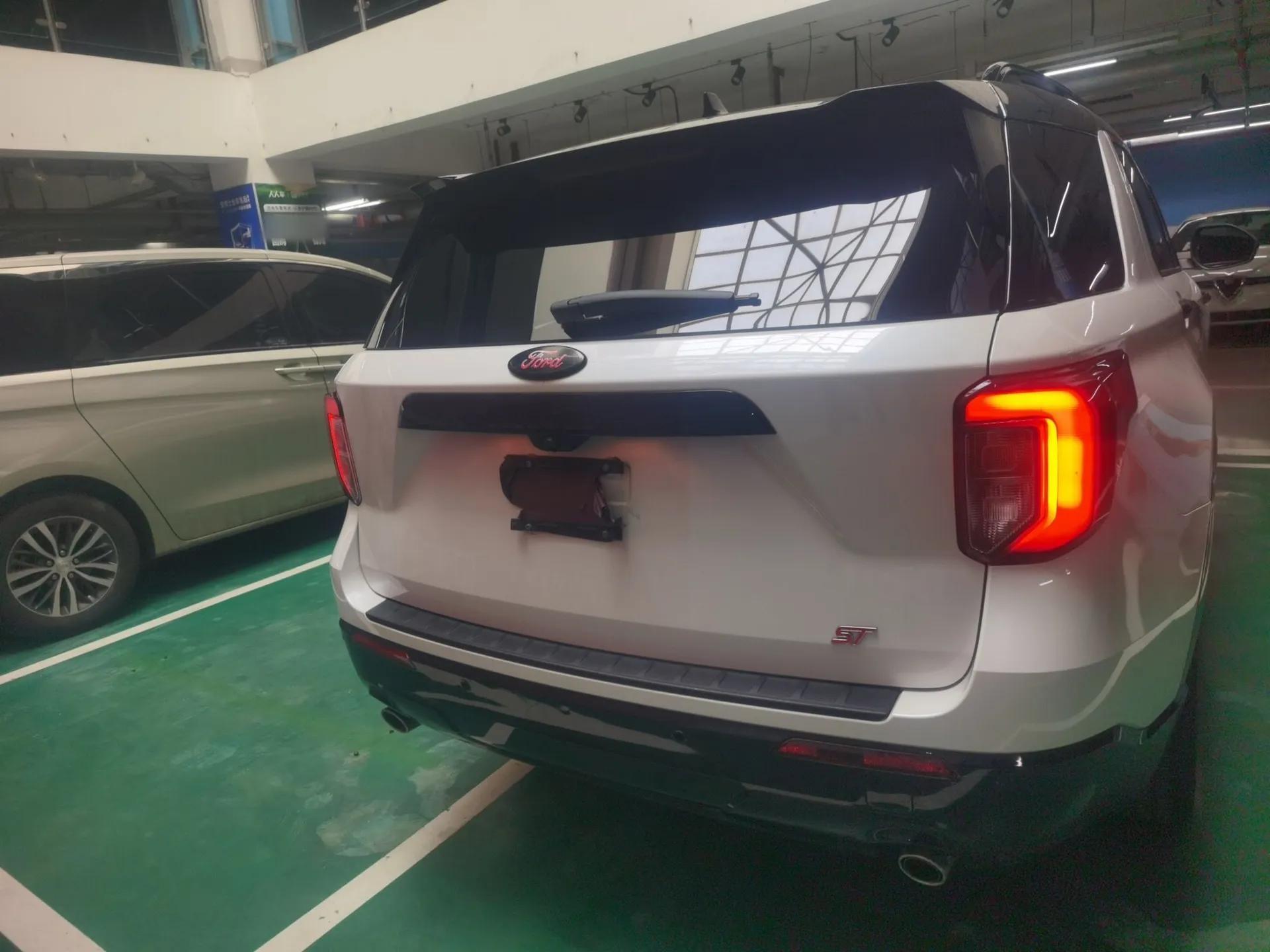 Ford Explorer 2020 EcoBoost 285 4x4 Sport Edition ST-LINE 6-Seater — миниатюра 5