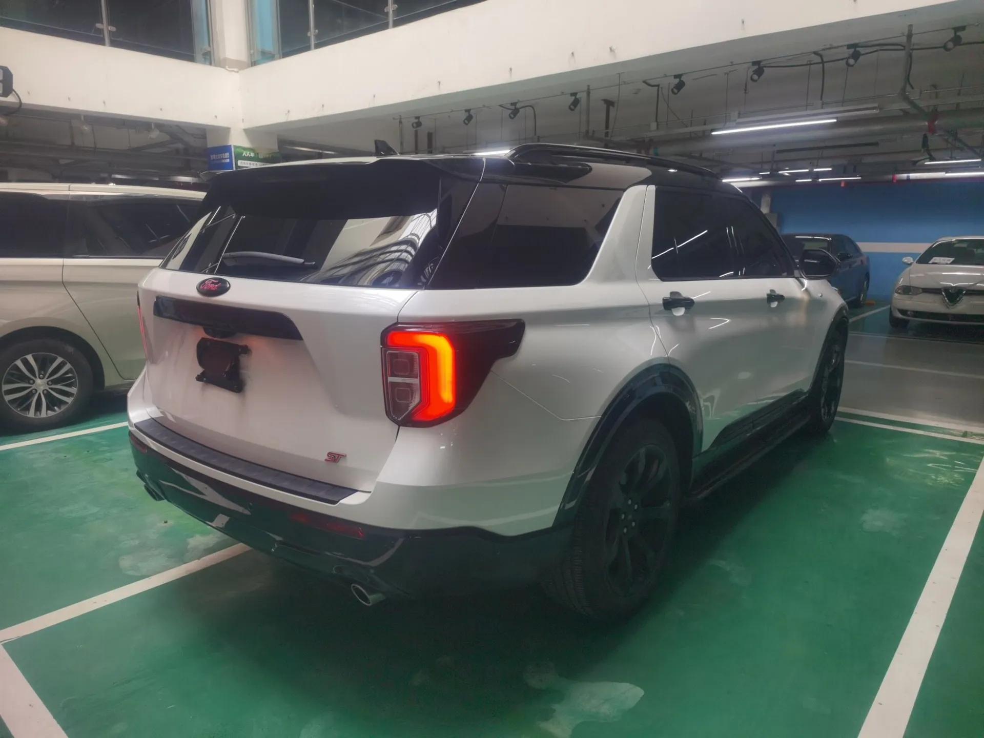 Ford Explorer 2020 EcoBoost 285 4x4 Sport Edition ST-LINE 6-Seater — миниатюра 6