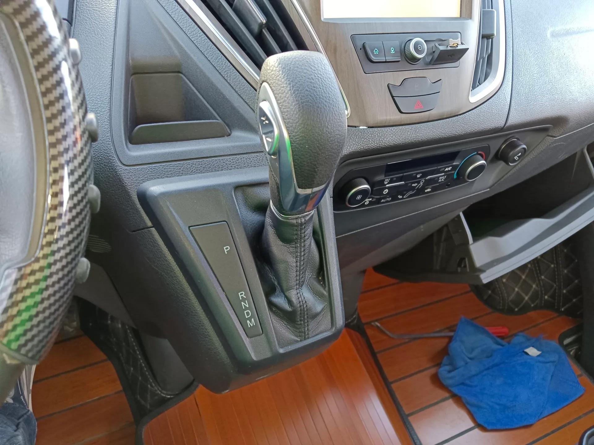 Ford Tourneo Custom 2020 2.0T Automatic Elite Edition China VI Standard — миниатюра 17