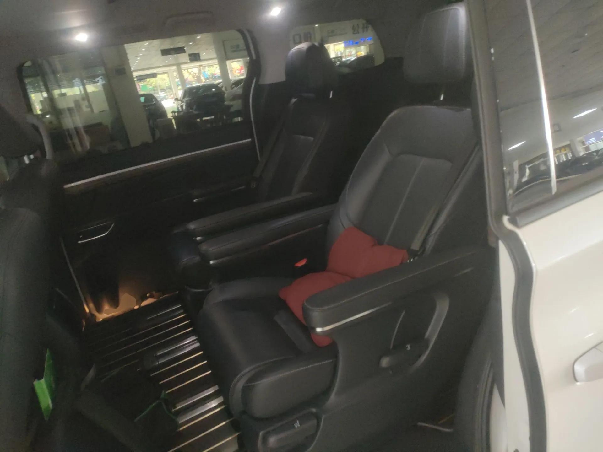 GAC Trumpchi M8 2021 Lingxiu Series 390T Deluxe Edition — миниатюра 19