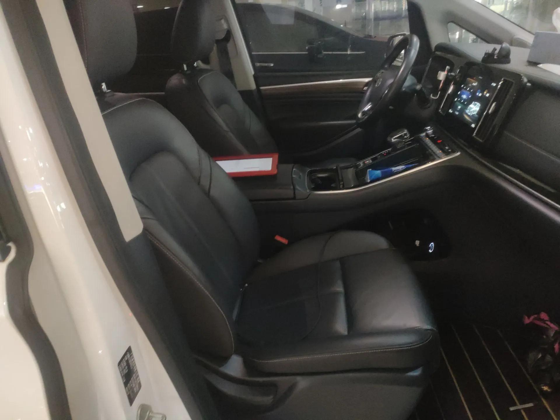 GAC Trumpchi M8 2021 Lingxiu Series 390T Deluxe Edition — миниатюра 23