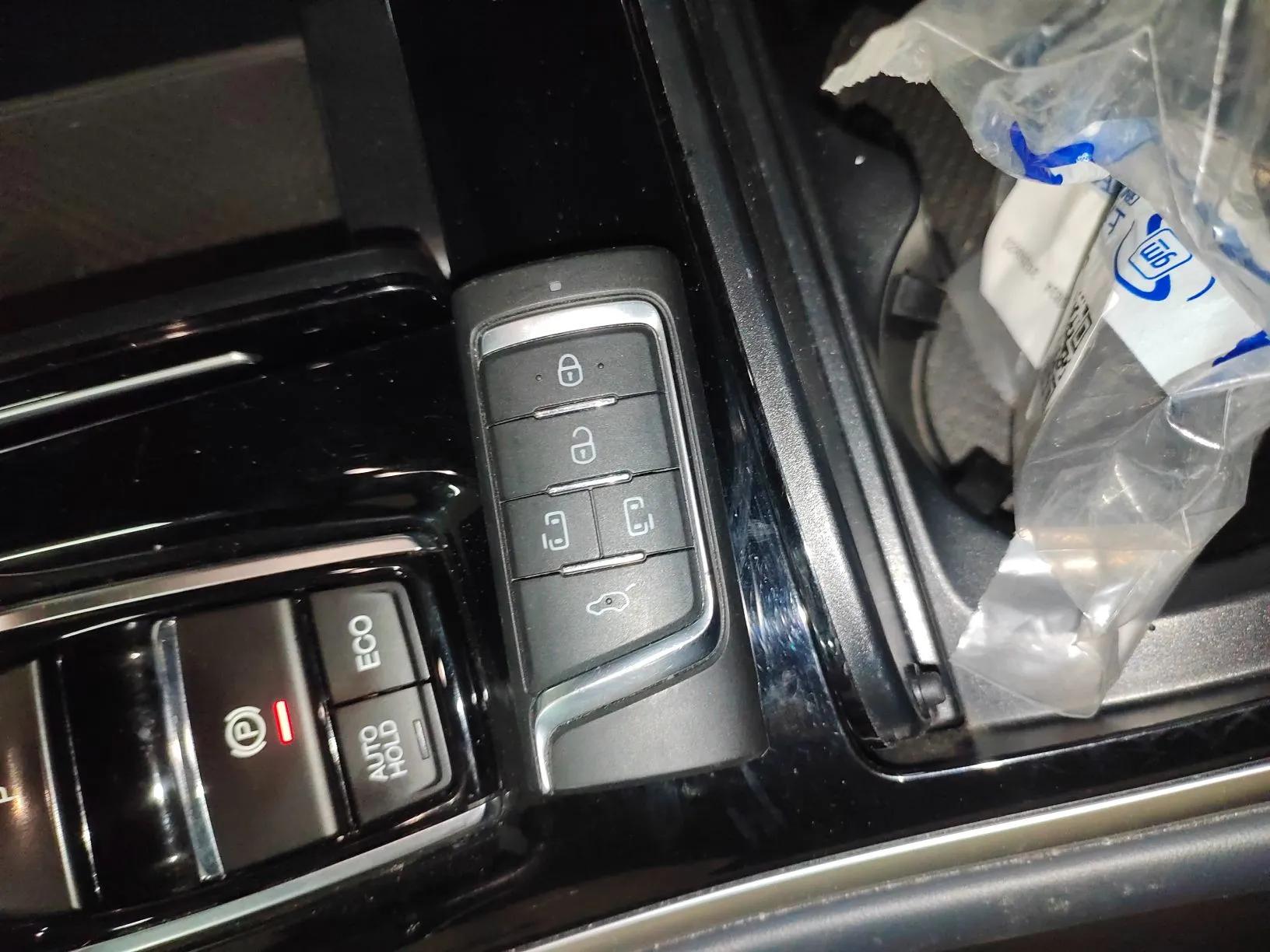 GAC Trumpchi M8 2021 Lingxiu Series 390T Ultimate Edition — миниатюра 19
