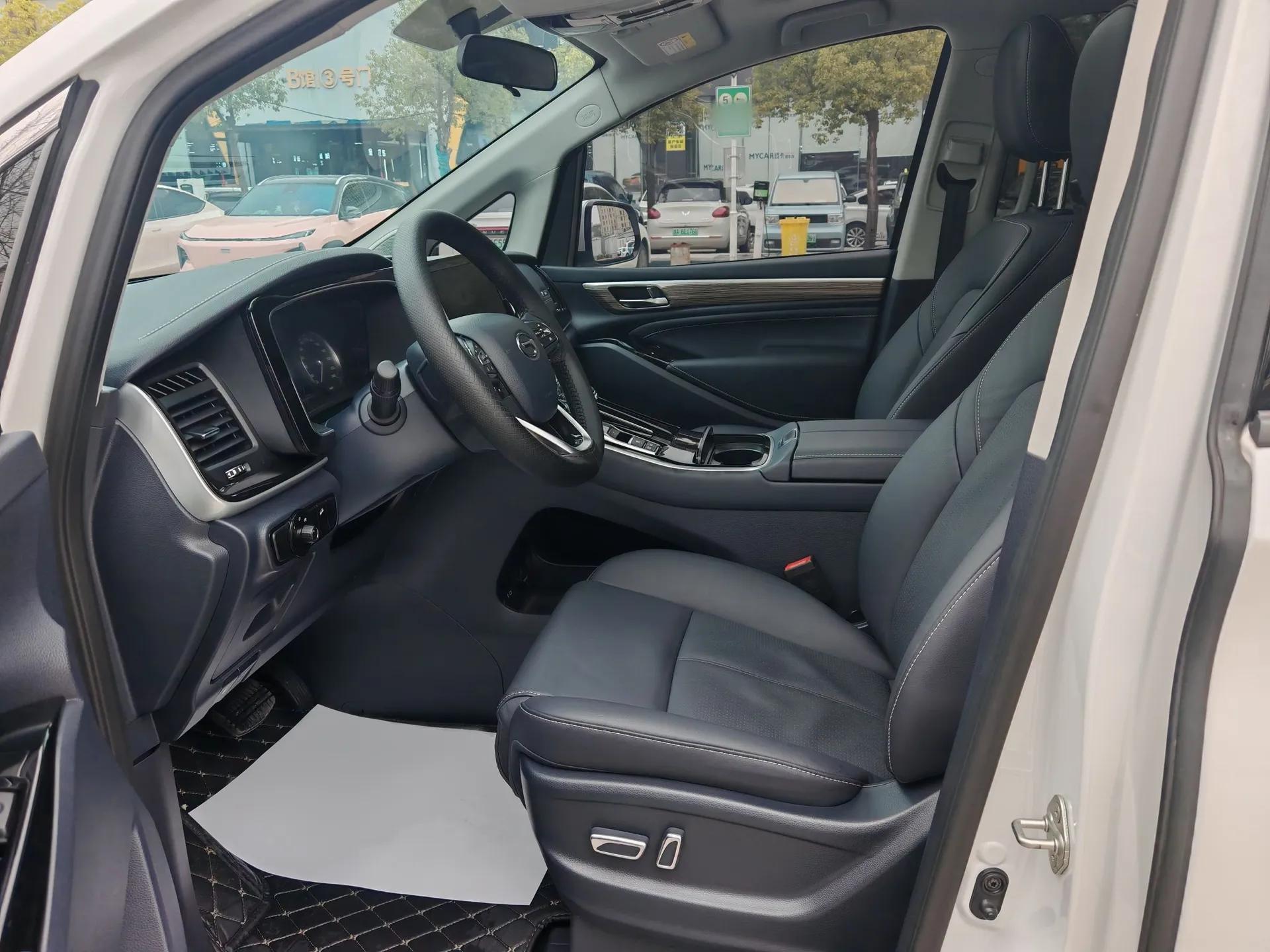GAC Trumpchi M8 2023 Lingxiu Series 390T Deluxe Edition — миниатюра 26