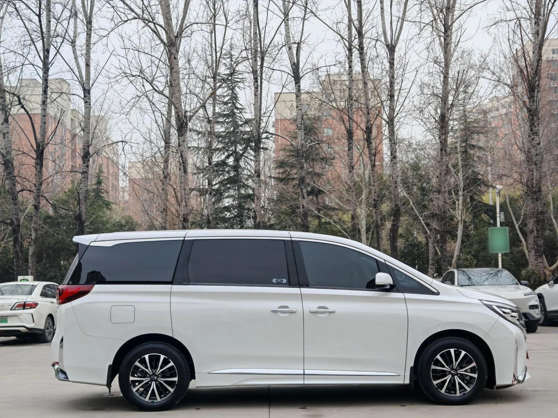 GAC Trumpchi M8 2023 Lingxiu Series 390T Deluxe Edition — миниатюра 7