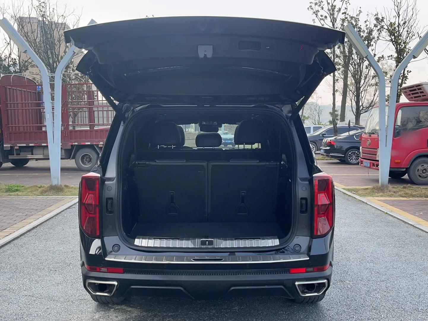 GAC Trumpchi GS8 2022 Linghang Series 2.0 TGDI Two-Wheel-Drive Luxury Smart Connectivity Version (7 Seats) — миниатюра 22