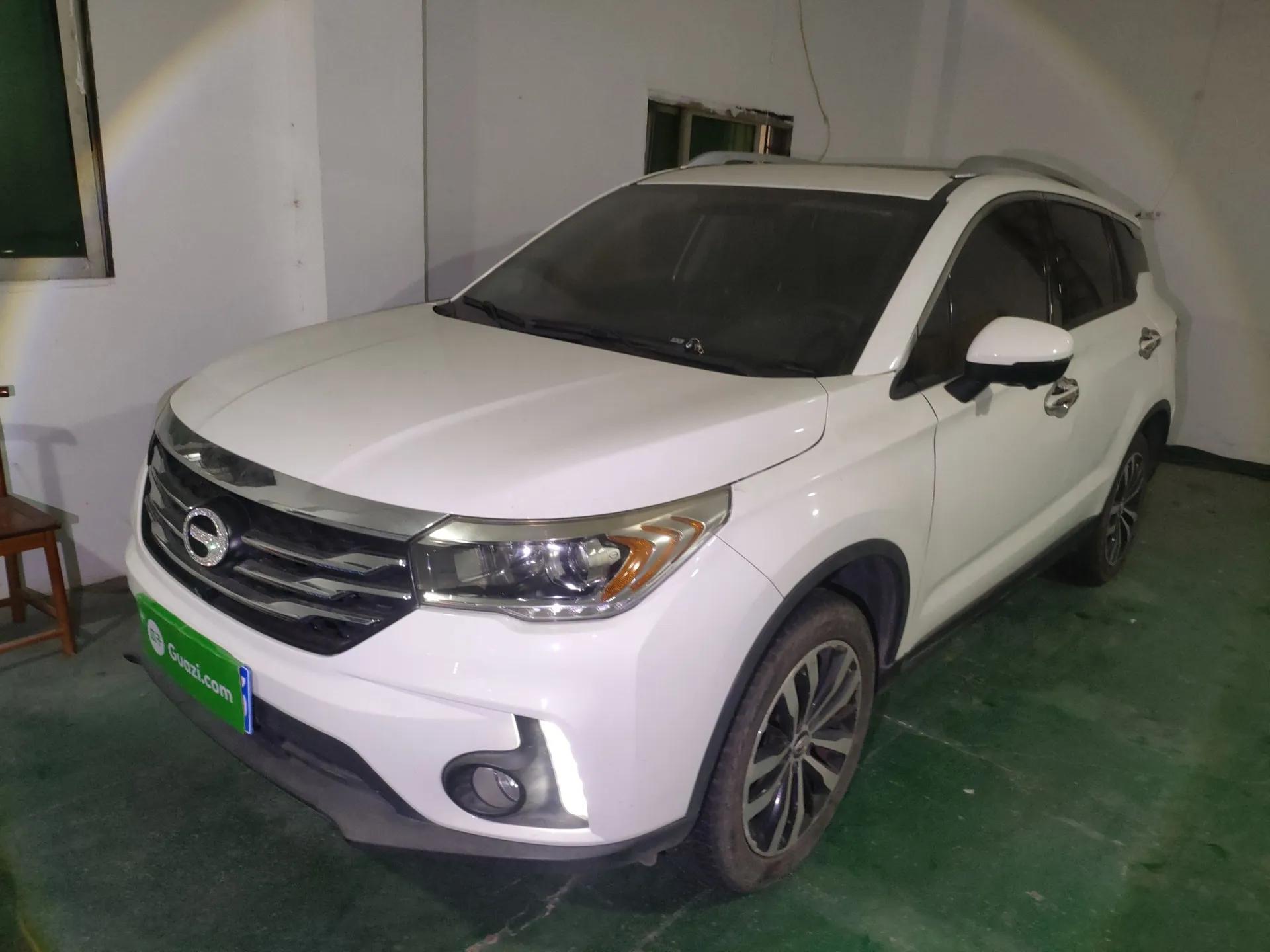 GAC Trumpchi GS4 2017 235T Automatic Two-Wheel Drive Luxury Smart Connectivity Version — миниатюра 1