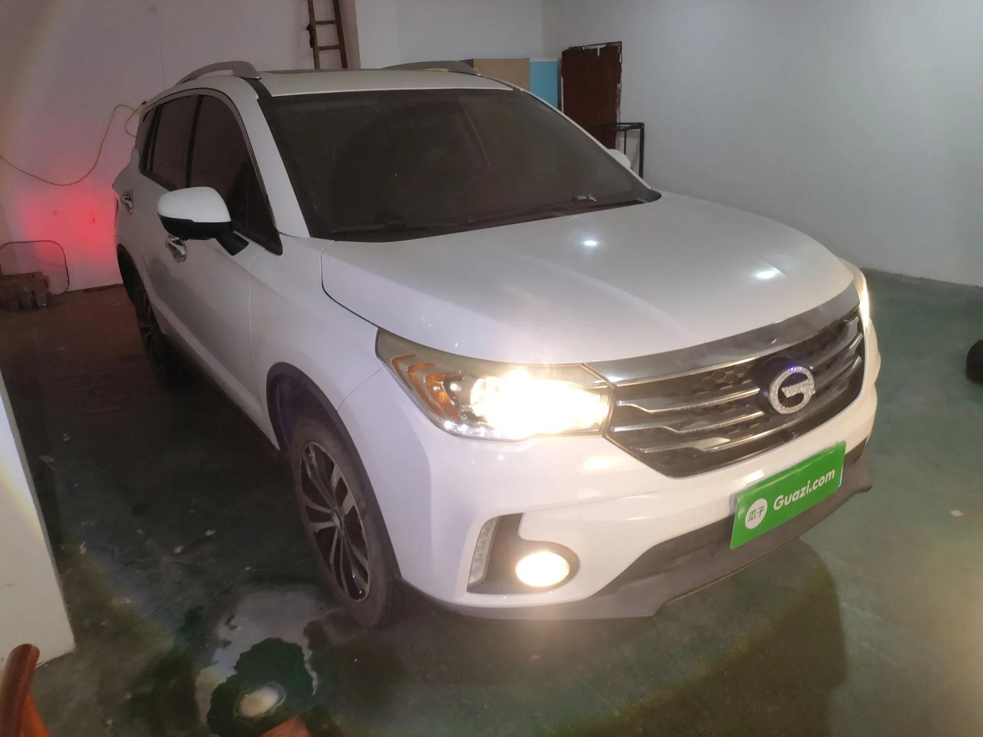GAC Trumpchi GS4 2017 235T Automatic Two-Wheel Drive Luxury Smart Connectivity Version — миниатюра 6