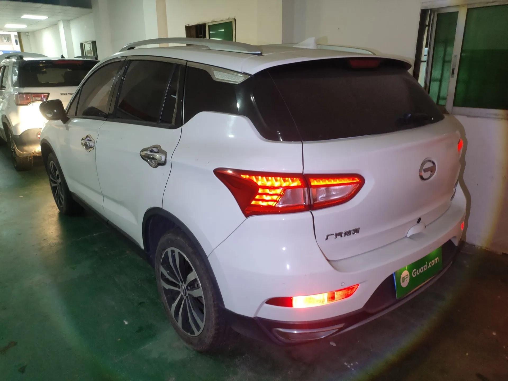 GAC Trumpchi GS4 2017 235T Automatic Two-Wheel Drive Luxury Smart Connectivity Version — миниатюра 7