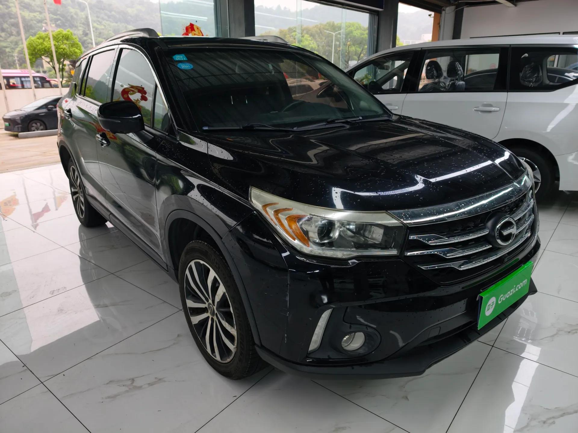 GAC Trumpchi GS4 2017 235T Automatic Two-Wheel Drive Luxury Smart Connectivity Version — миниатюра 4