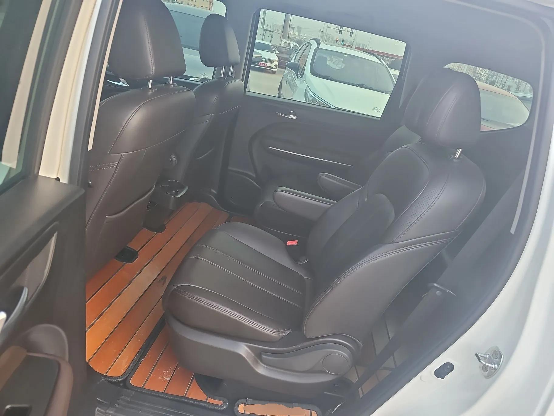 GAC Trumpchi M6 2019 270T DCT Luxury Edition (7-seater) China VI — миниатюра 19