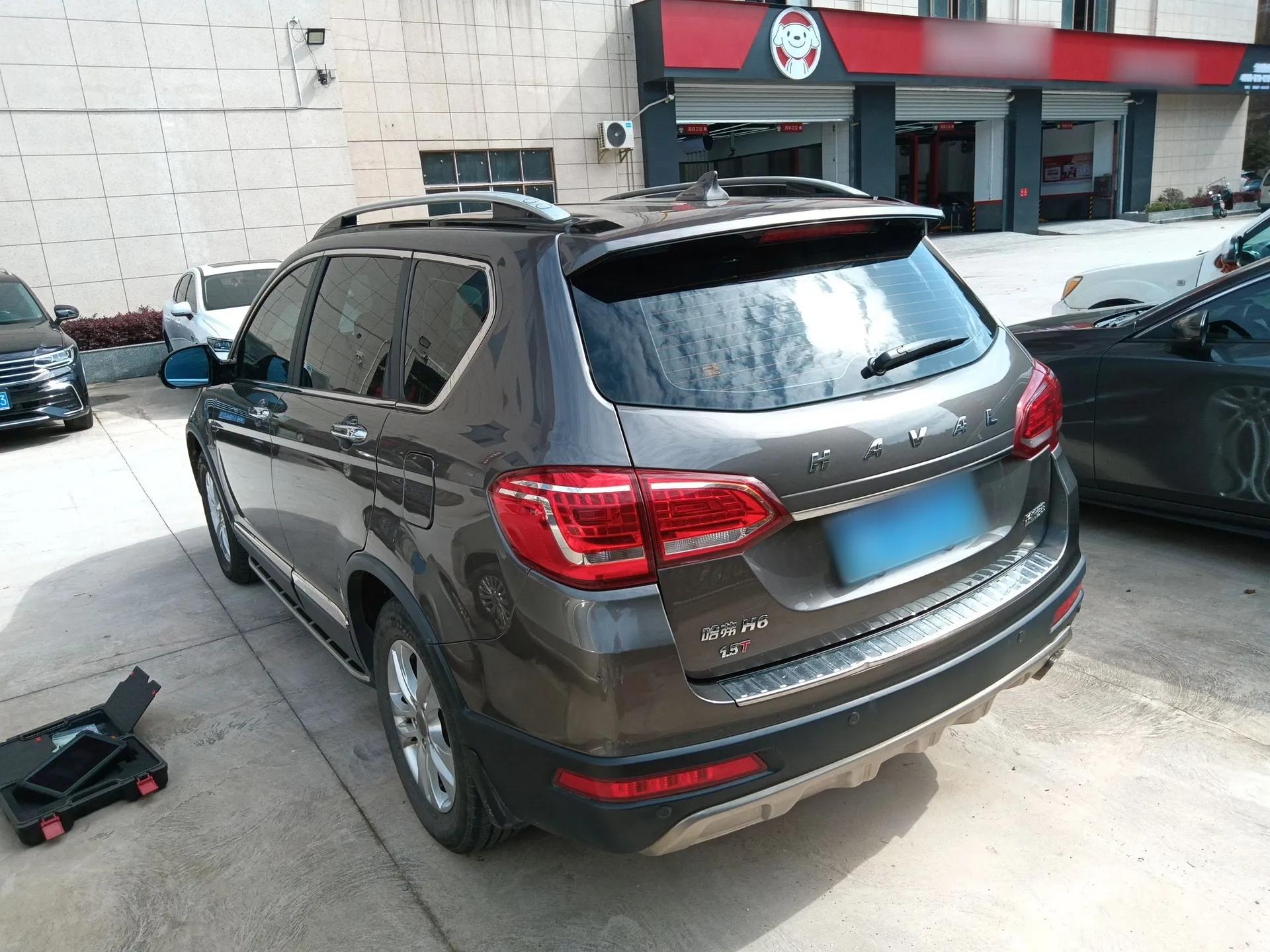 Haval H6 2015 Revised Version Sport Edition 1.5T Manual Transmission Two-Wheel Drive Elite Grade — миниатюра 4