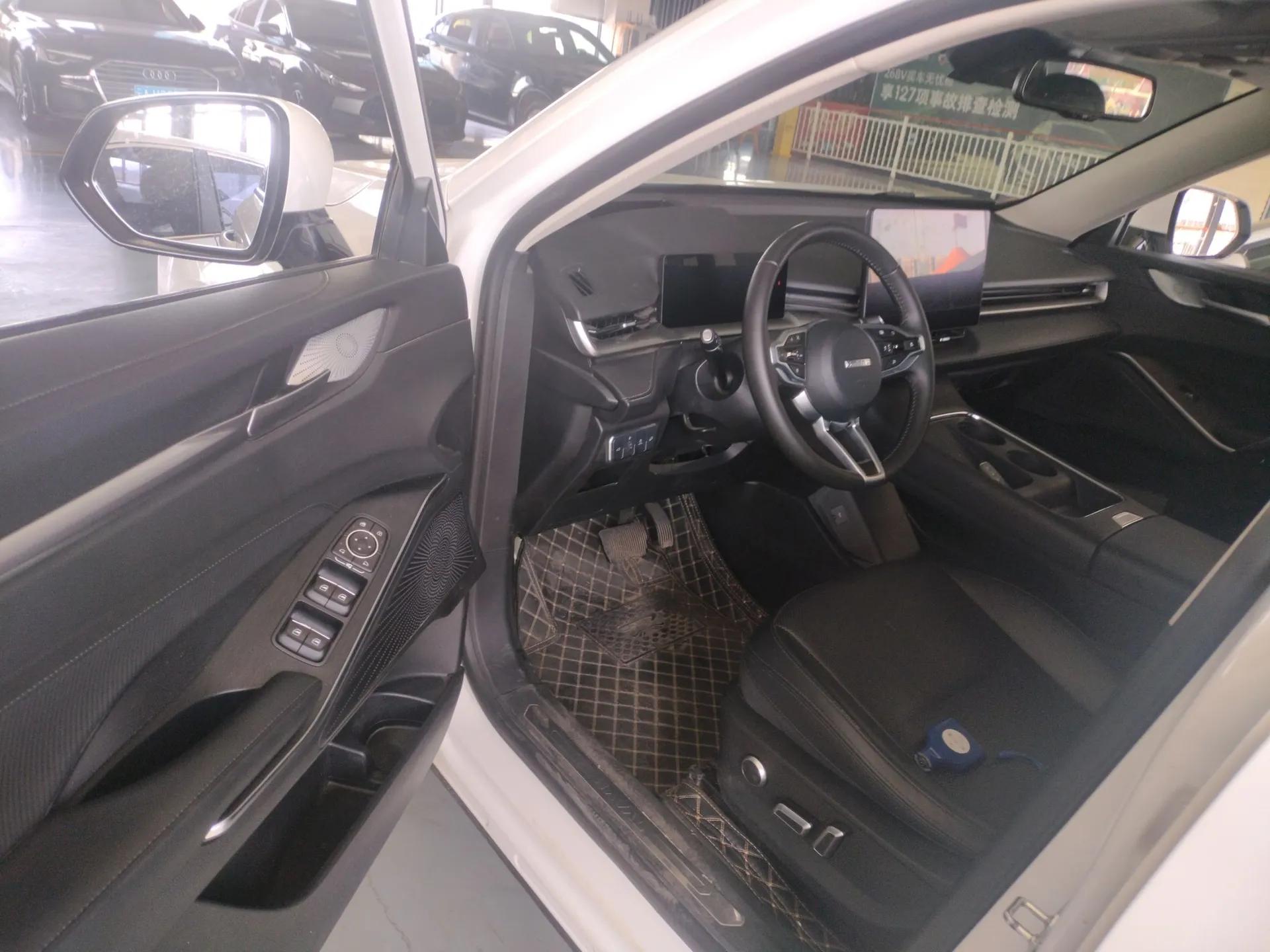 Haval H6 2024 1.5T Two-Wheel Drive Ultra — миниатюра 18