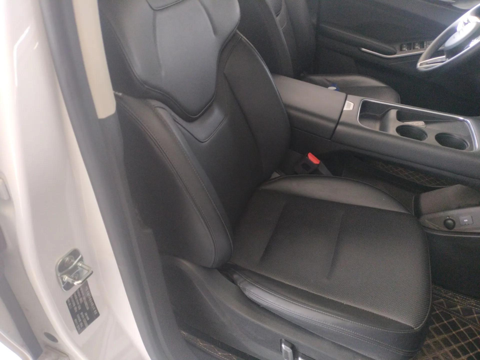 Haval H6 2024 1.5T Two-Wheel Drive Ultra — миниатюра 23