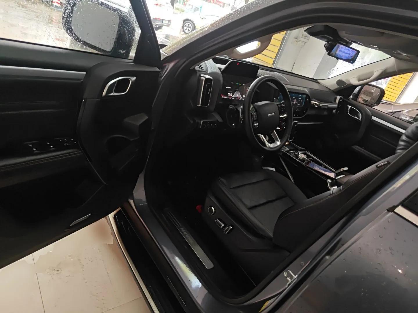 Haval DARGO 2022 1.5T DCT Two-Wheel Drive Border Collie Edition — миниатюра 19