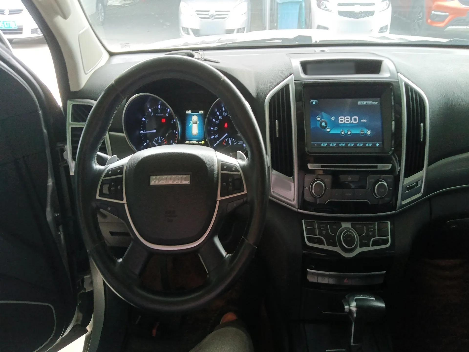 Haval H9 2016 2.0T Four-Wheel Drive Luxury 7-Seater — миниатюра 12