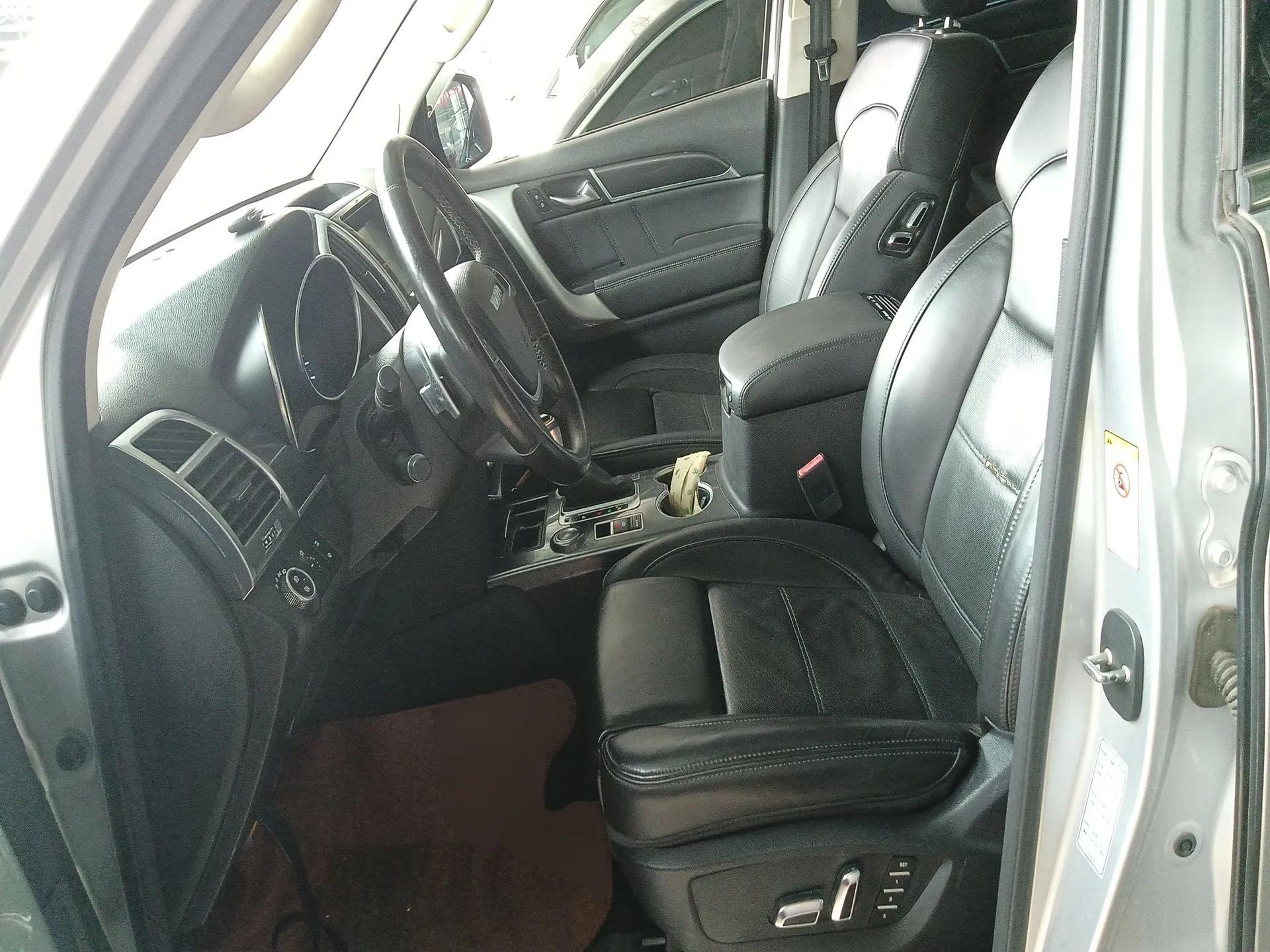 Haval H9 2016 2.0T Four-Wheel Drive Luxury 7-Seater — миниатюра 17