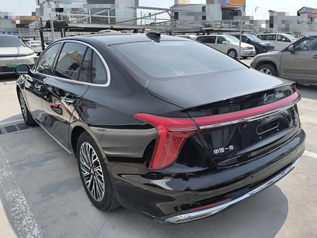 Hongqi H5 2024 2.0T Automatic Smart Connect Flagship Edition — миниатюра 4