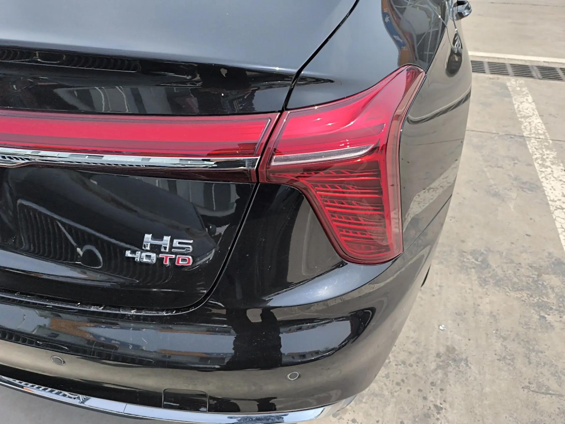 Hongqi H5 2024 2.0T Automatic Smart Connect Flagship Edition — миниатюра 7