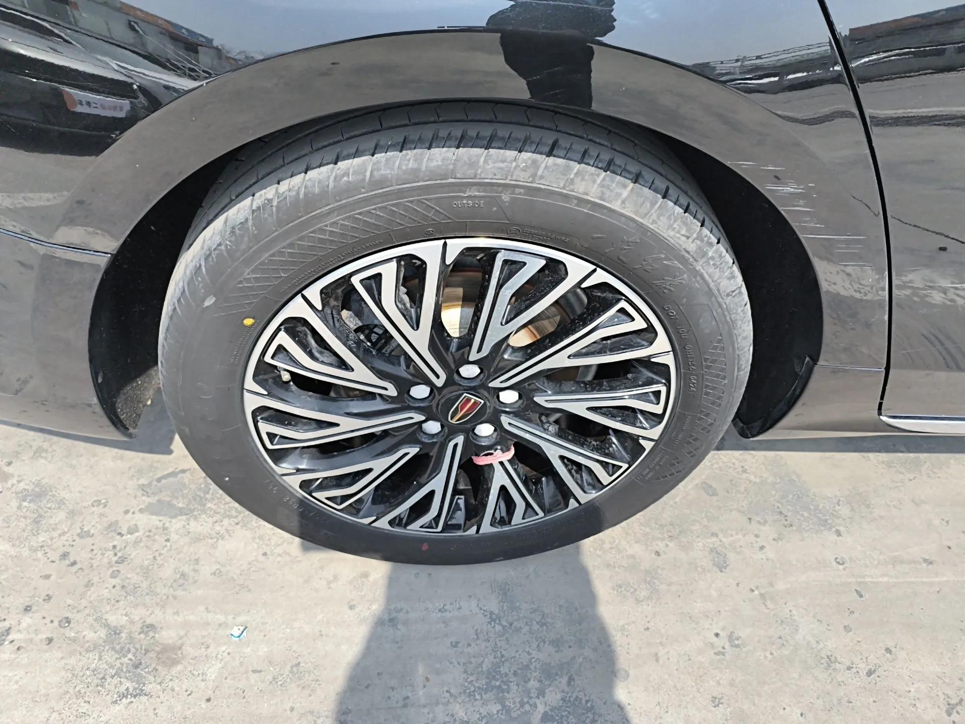 Hongqi H5 2024 2.0T Automatic Smart Connect Flagship Edition — миниатюра 10