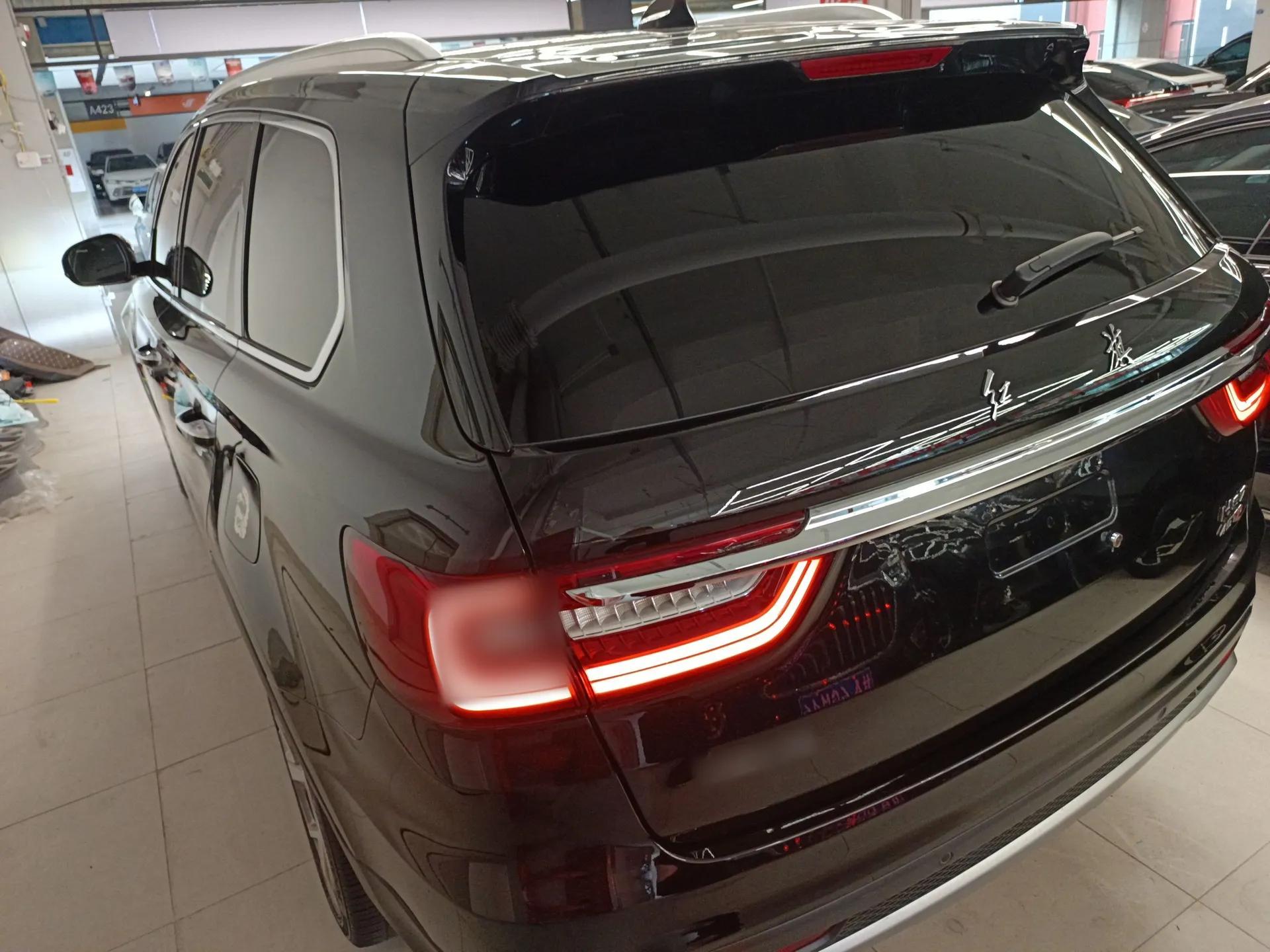 Hongqi HS7 2022 2.0T DCT Two-Wheel Drive Smart Connect Flagship Edition 7 Seats — миниатюра 4