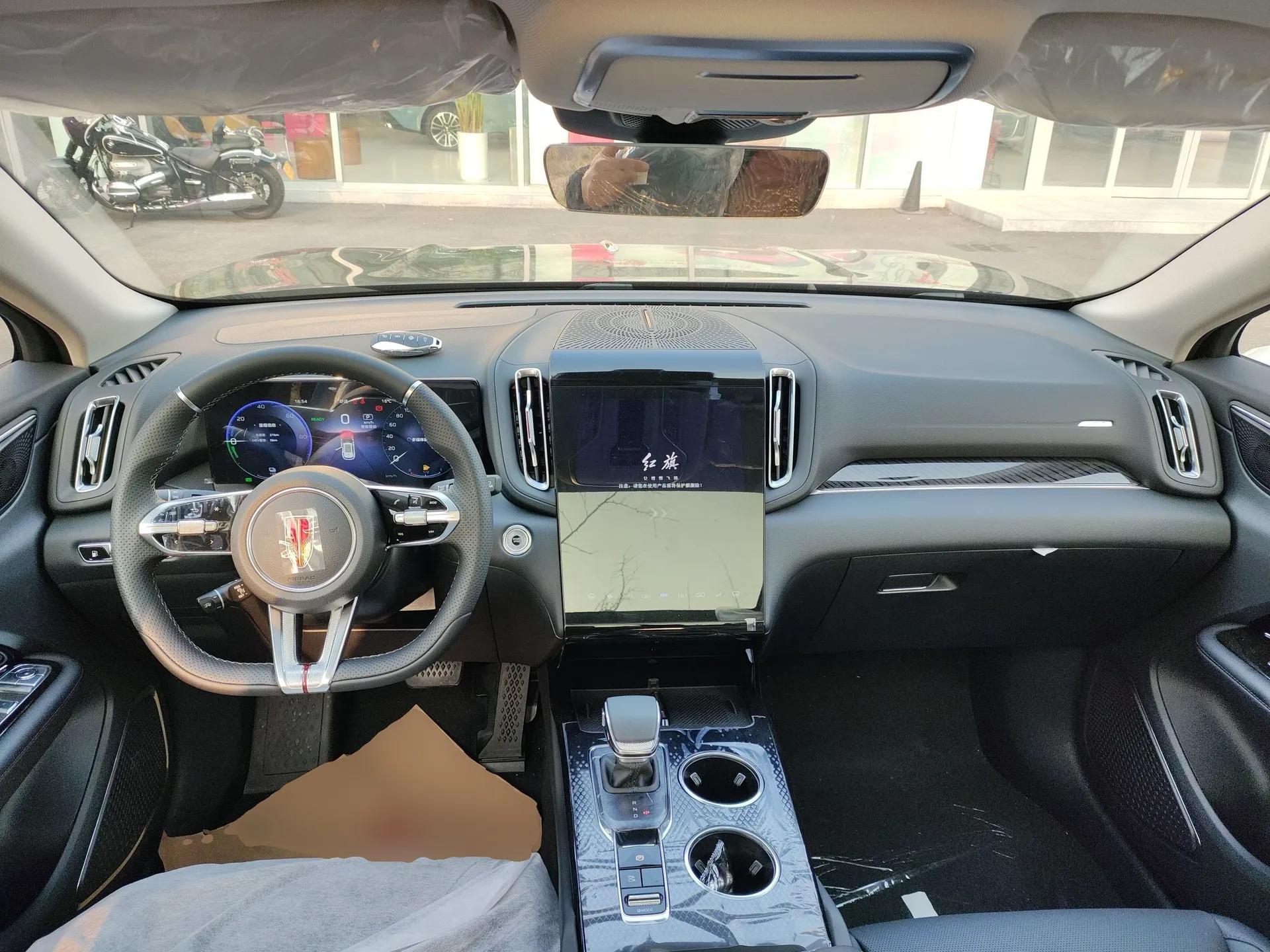 Hongqi HS3 PHEV 2025 Model 125km Jingwei PLUS 2 Millionth Anniversary Edition — миниатюра 12