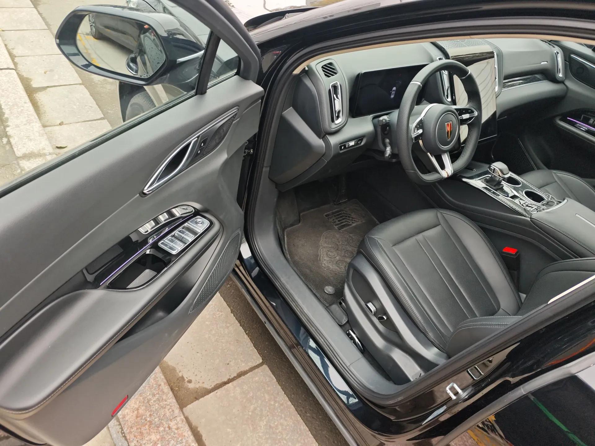 Hongqi HS3 PHEV 2024 PHEV 115km Jingwei Edition — миниатюра 18