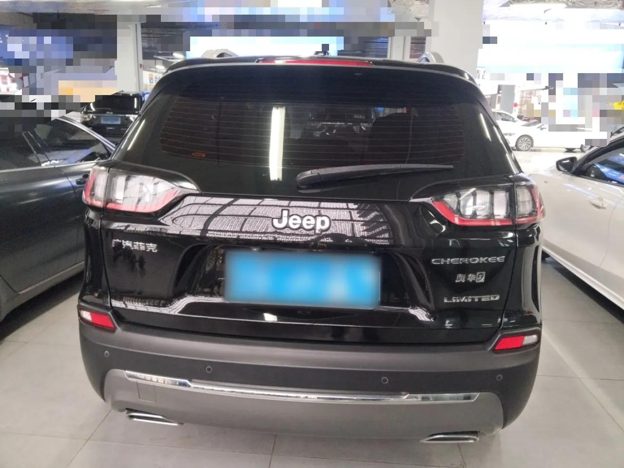 Jeep Cherokee 2019 2.0T Two-Wheel Drive Smart Enjoyment Version China VI — миниатюра 5