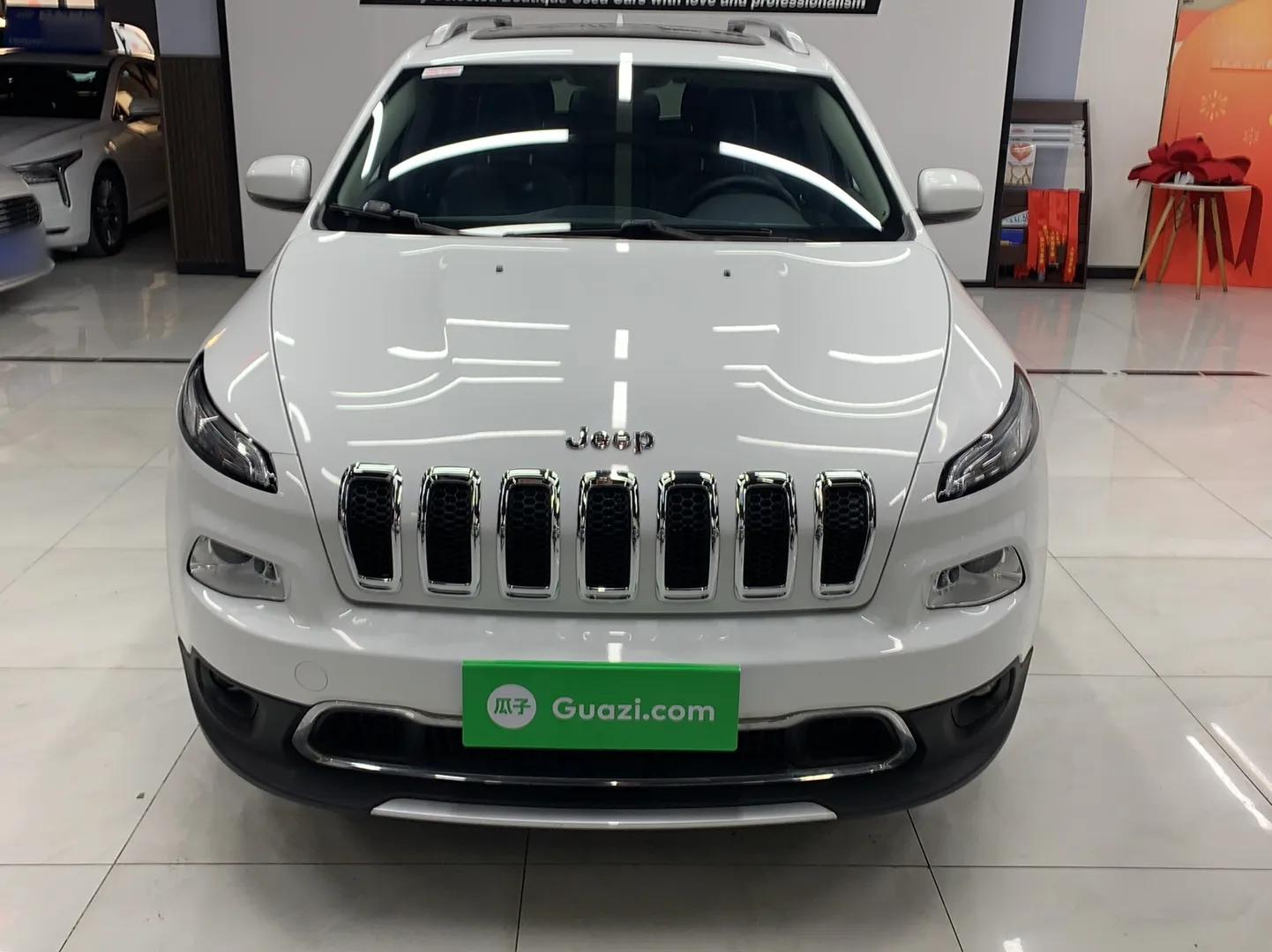 Jeep Cherokee 2017 2.4L Leading Edition — миниатюра 3