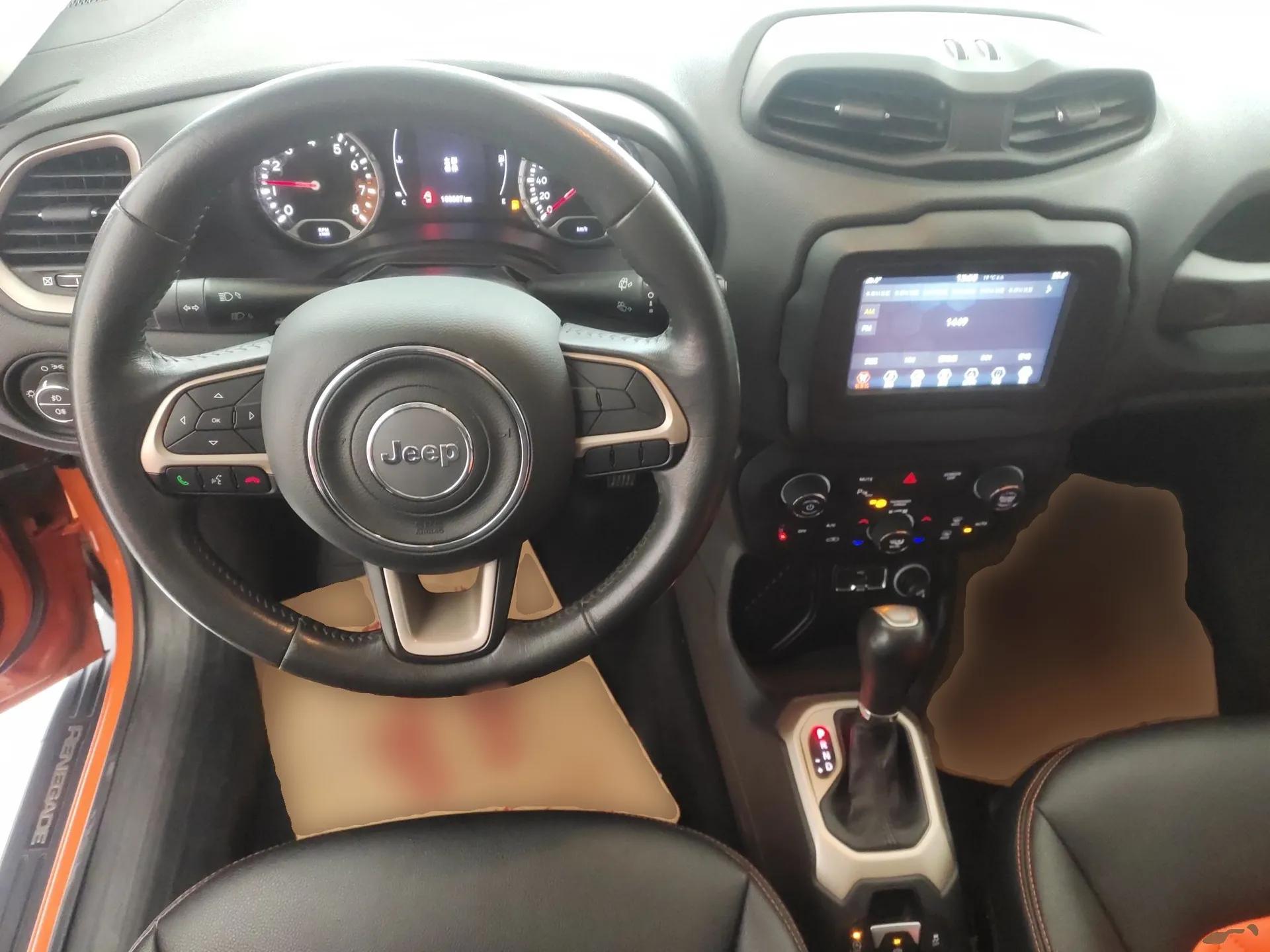 Jeep Renegade 2018 Connected Large Screen Version 180T Automatic Jingneng Version — миниатюра 13