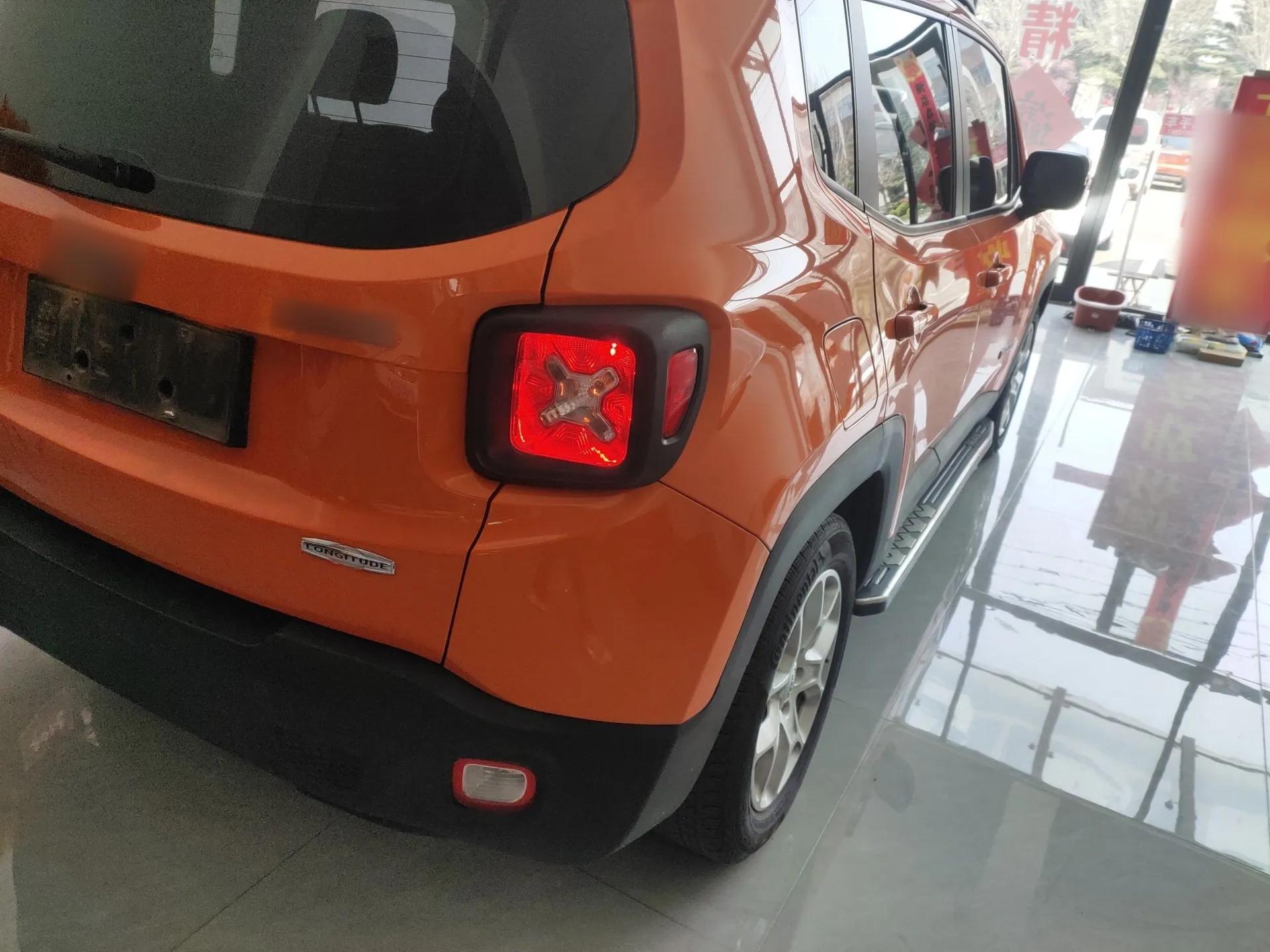 Jeep Renegade 2018 Connected Large Screen Version 180T Automatic Jingneng Version — миниатюра 7